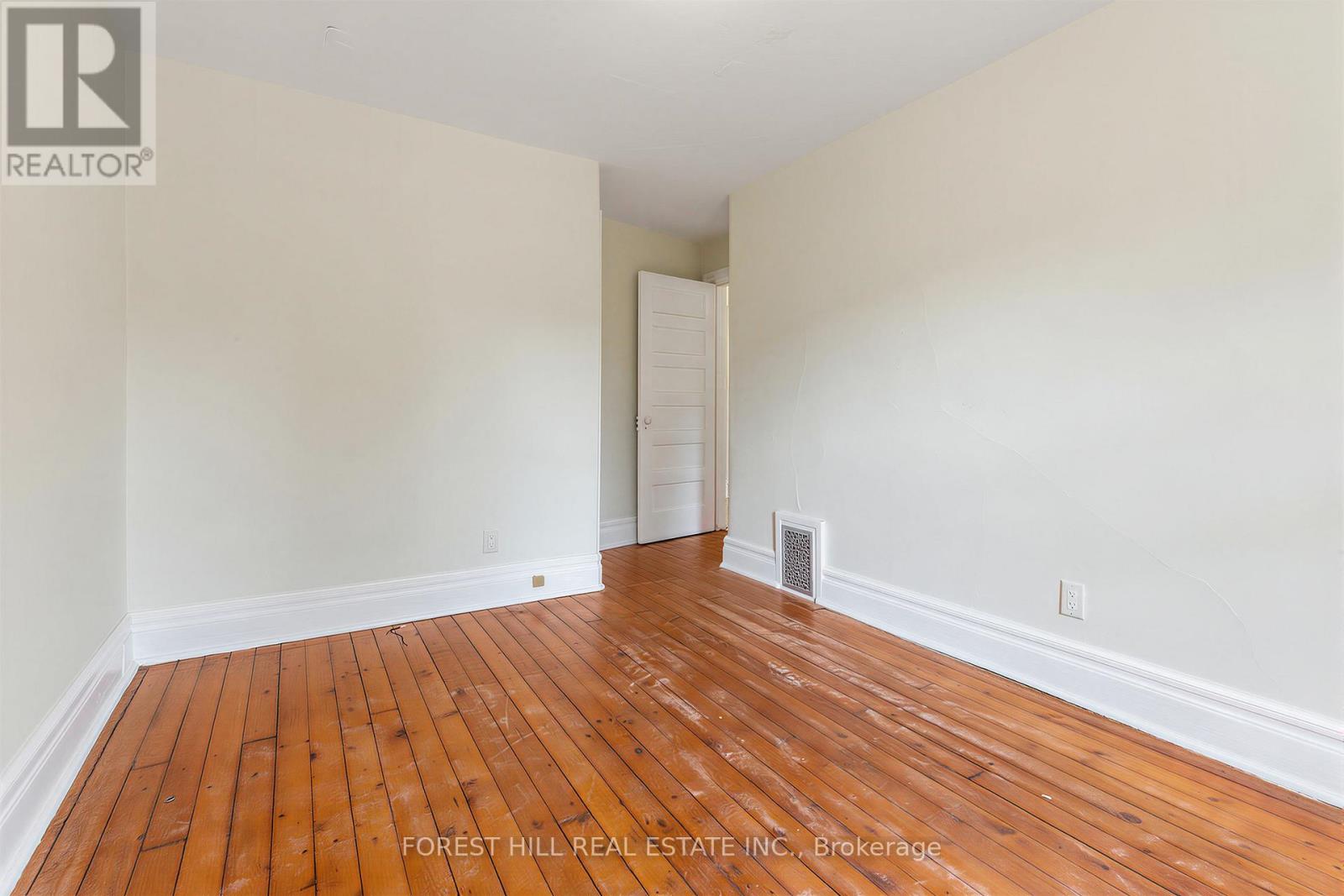12 Osborne Avenue, Toronto, Ontario  M4E 3A9 - Photo 23 - E13443872