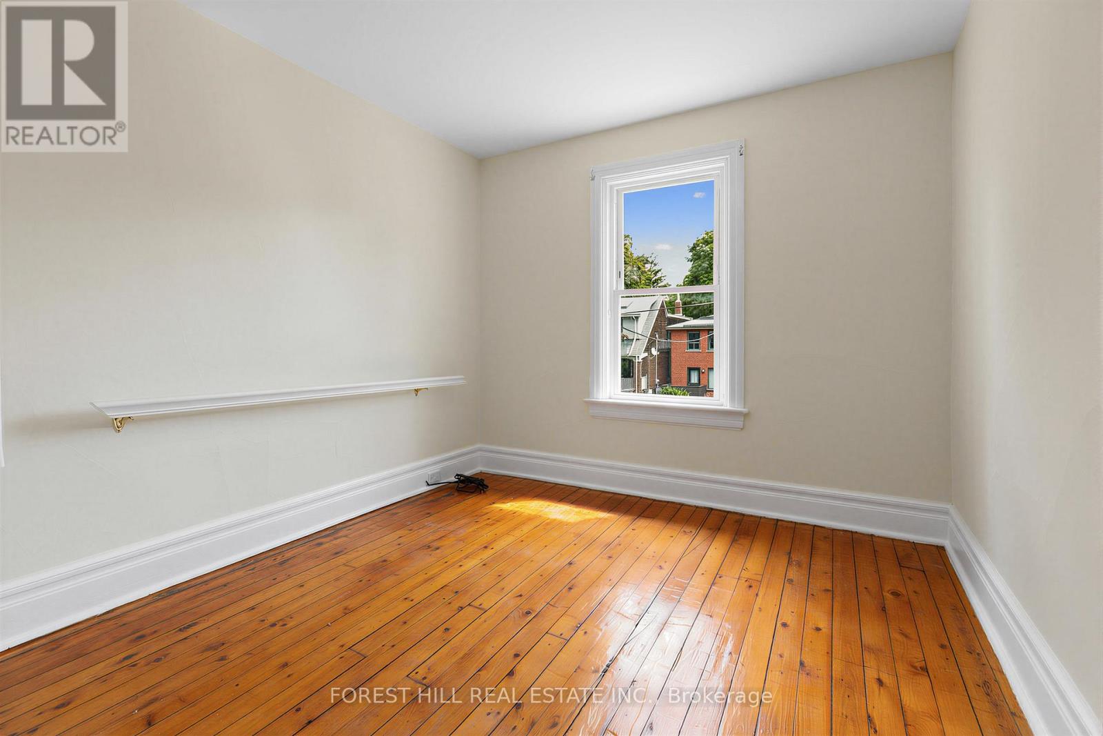 12 Osborne Avenue, Toronto, Ontario  M4E 3A9 - Photo 24 - E13443872