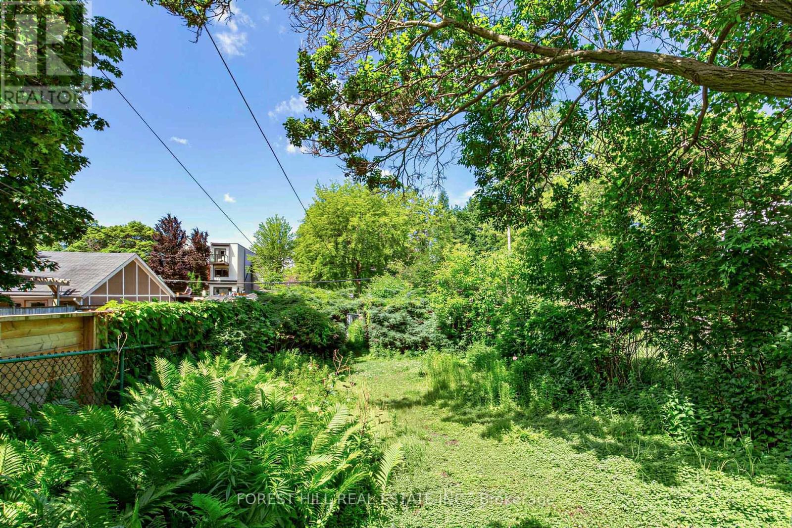 12 Osborne Avenue, Toronto, Ontario  M4E 3A9 - Photo 33 - E13443872