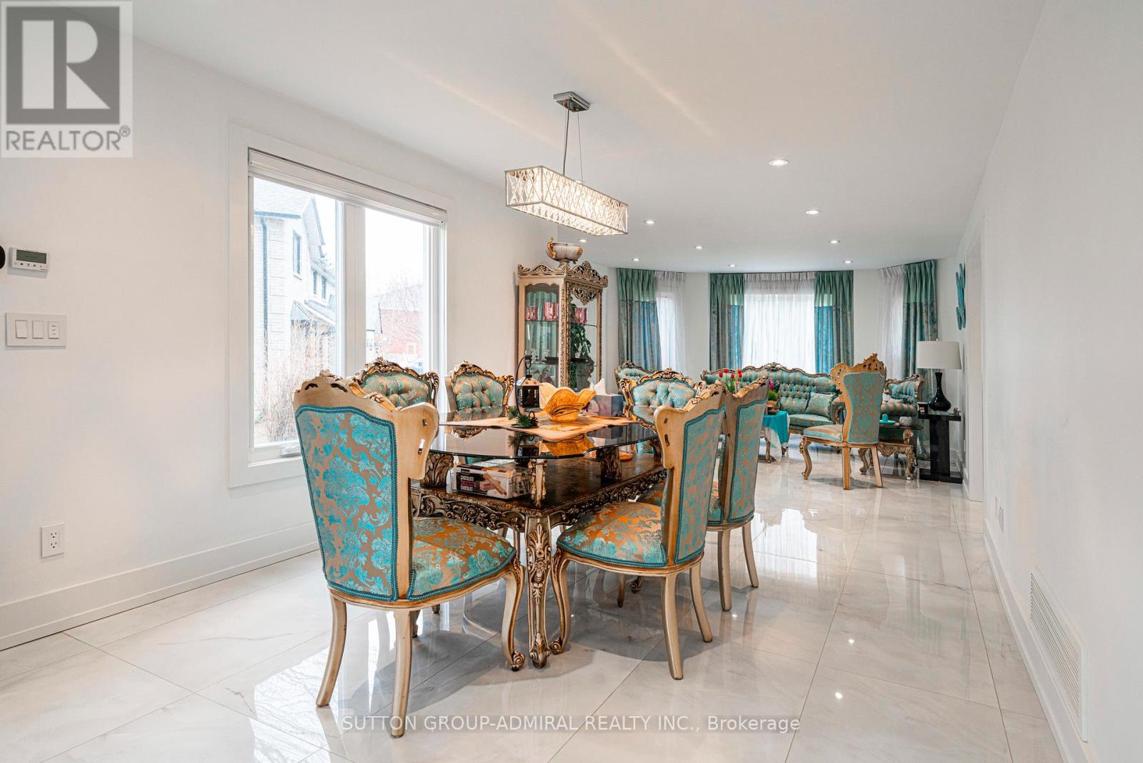 60 Maple Way, East Gwillimbury (Sharon), Ontario  L0G 1V0 - Photo 14 - N13443908