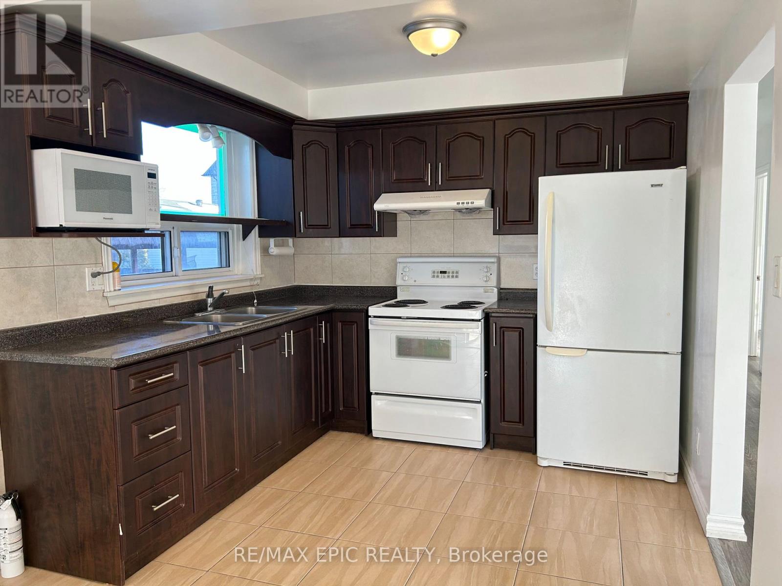 Main - 25 Gentry Crescent, Richmond Hill, Ontario  L4C 2G8 - Photo 6 - N13443930