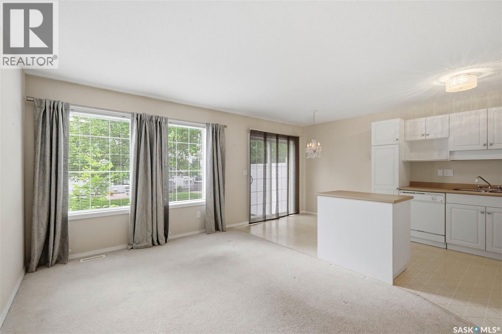 40 425 Bayfield Crescent, Saskatoon, Saskatchewan  S7V 1E6 - Photo 4 - SK039388