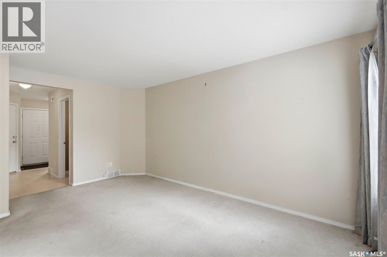 40 425 Bayfield Crescent, Saskatoon, Saskatchewan  S7V 1E6 - Photo 6 - SK039388