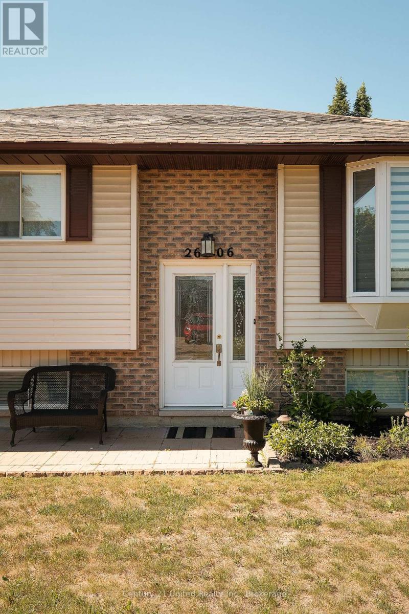 2606 Foxmeadow Road, Peterborough, Ontario  K9L 1X3 - Photo 2 - X13430482
