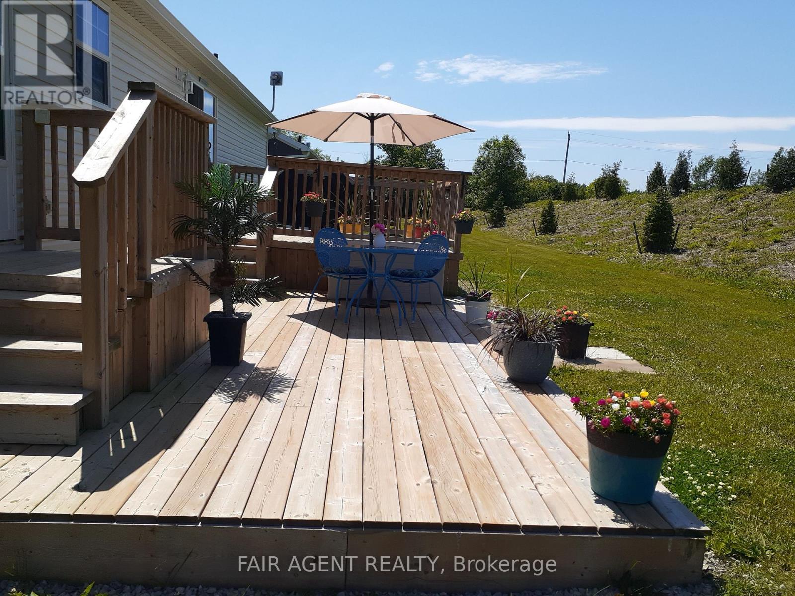 7 Forest Trail, Haldimand, Ontario  N0A 1L0 - Photo 31 - X12851526