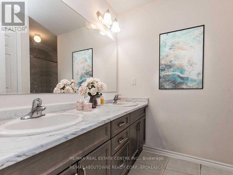 353 Cedar Hedge Road, Milton, Ontario  L9T 8Y4 - Photo 16 - W13443862
