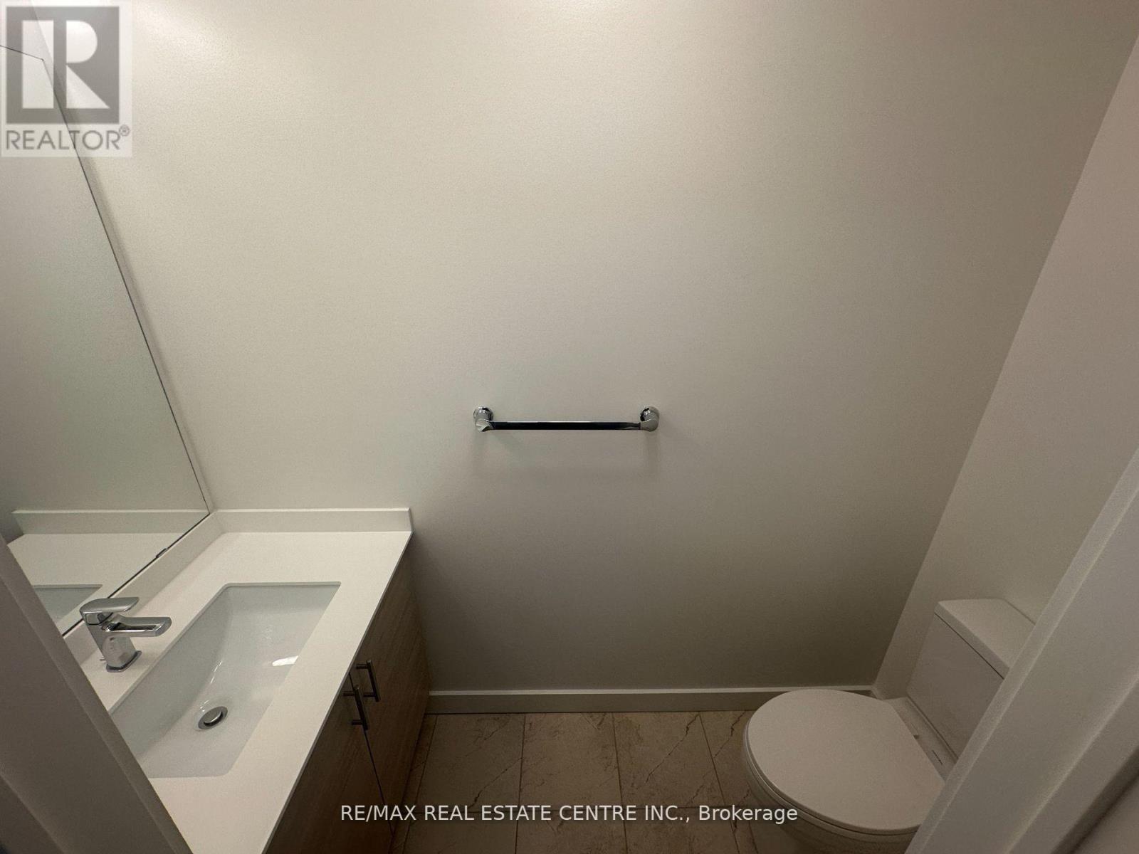 107 - 150 Sabina Drive, Oakville, Ontario  L6H 0W3 - Photo 11 - W13443904