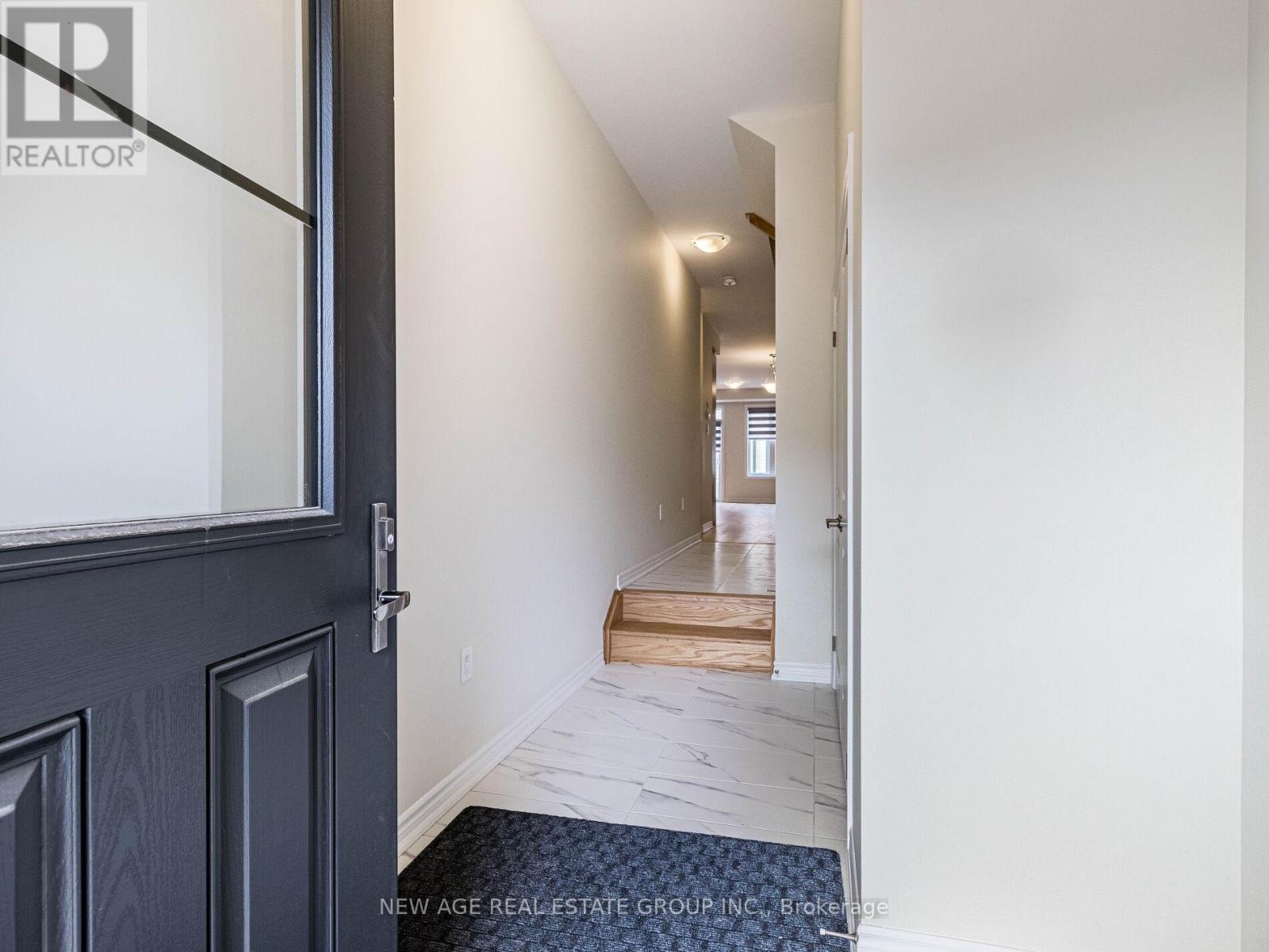 1419 Oakmont Common, Burlington, Ontario  L7P 0V8 - Photo 4 - W13443912