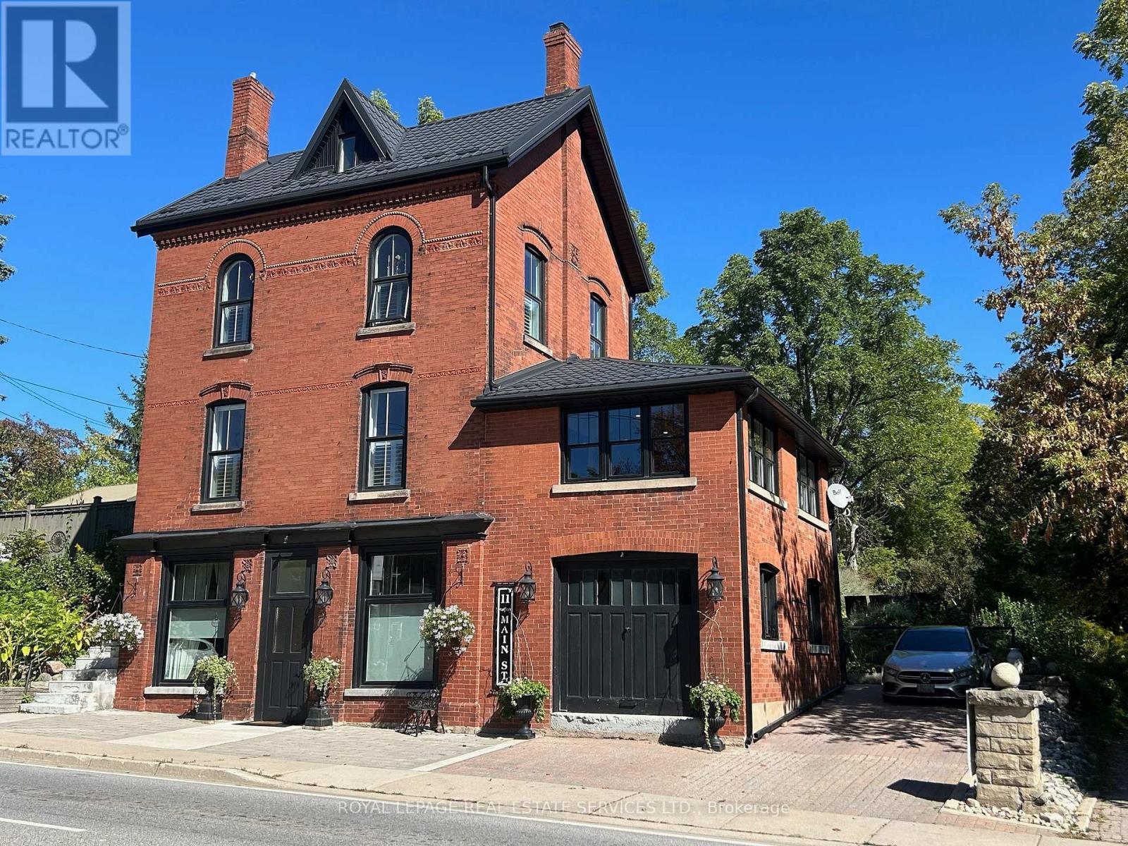 11 Main Street S, Milton, Ontario  L0P 1B0 - Photo 1 - W13443944