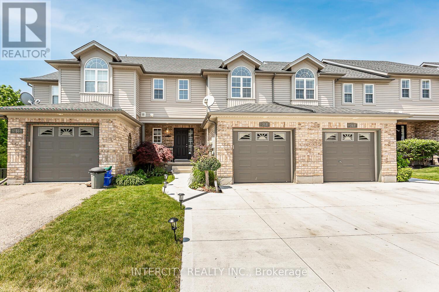 258 MCMEEKEN DRIVE
