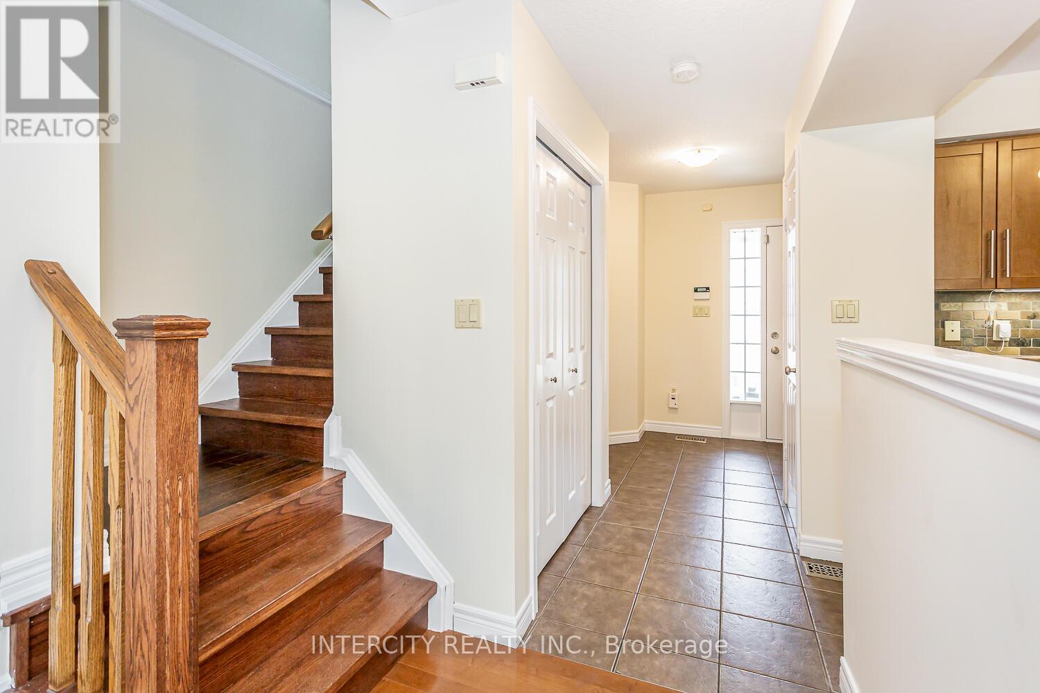 258 Mcmeeken Drive, Cambridge, Ontario  N3C 4N8 - Photo 13 - X13443950