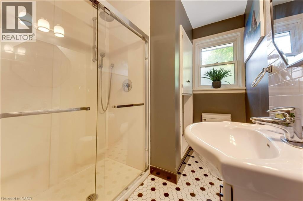 90 Arlington Boulevard, Kitchener, Ontario  N2A 2G9 - Photo 16 - 40839701