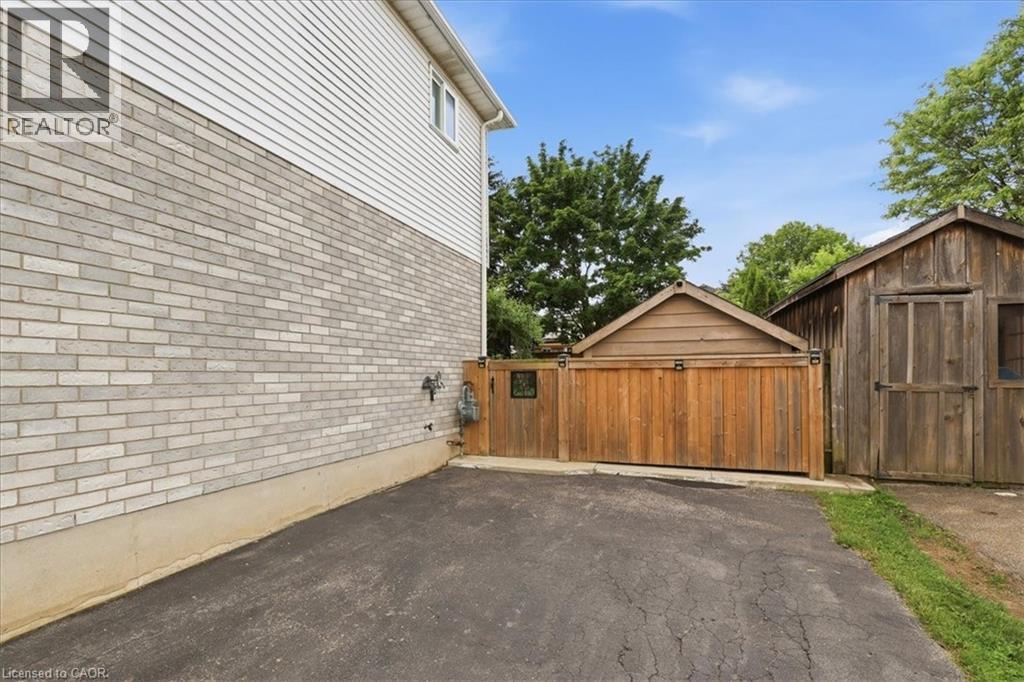 207 Auburn Drive Unit# B, Waterloo, Ontario  N2K 3T1 - Photo 15 - 40839529