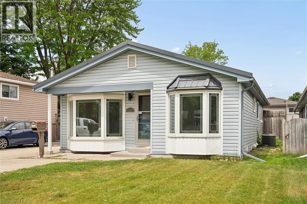 156 Traynor Avenue, Kitchener, Ontario  N2C 1W5 - Photo 4 - 40838139