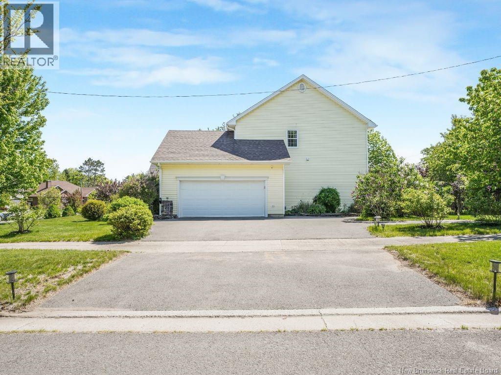 97 Riverfront Way, Fredericton, New Brunswick  E3C 2R7 - Photo 40 - NB141089