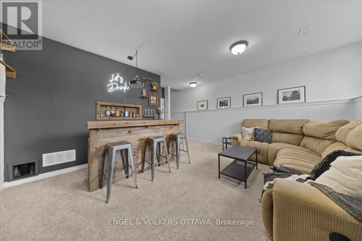 536 Stanley Brothers Street, Mississippi Mills, Ontario  K0A 1A0 - Photo 28 - X13444048