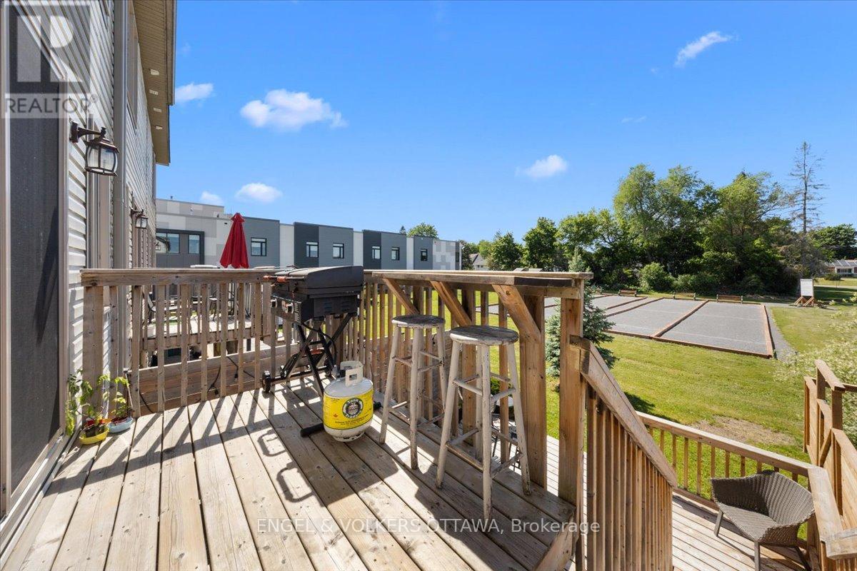 536 Stanley Brothers Street, Mississippi Mills, Ontario  K0A 1A0 - Photo 30 - X13444048