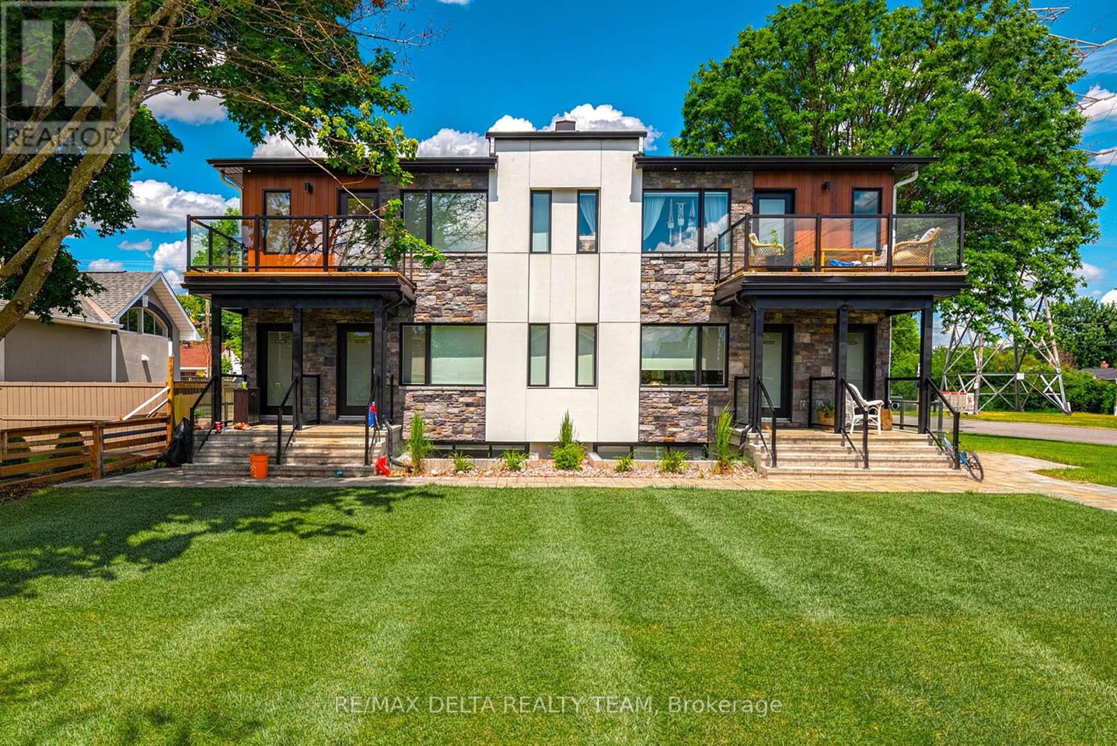 77 GRANTON AVENUE, Ottawa, Ontario