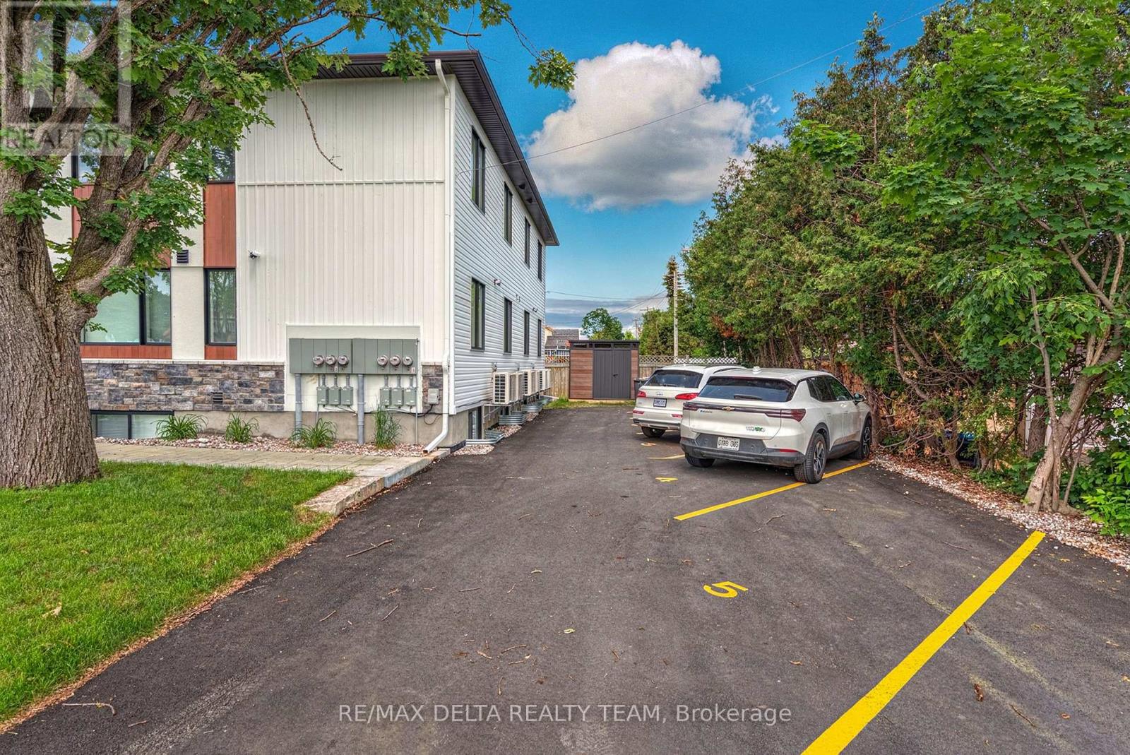 77 Granton Avenue, Ottawa, Ontario  K2G 1L2 - Photo 6 - X13444086