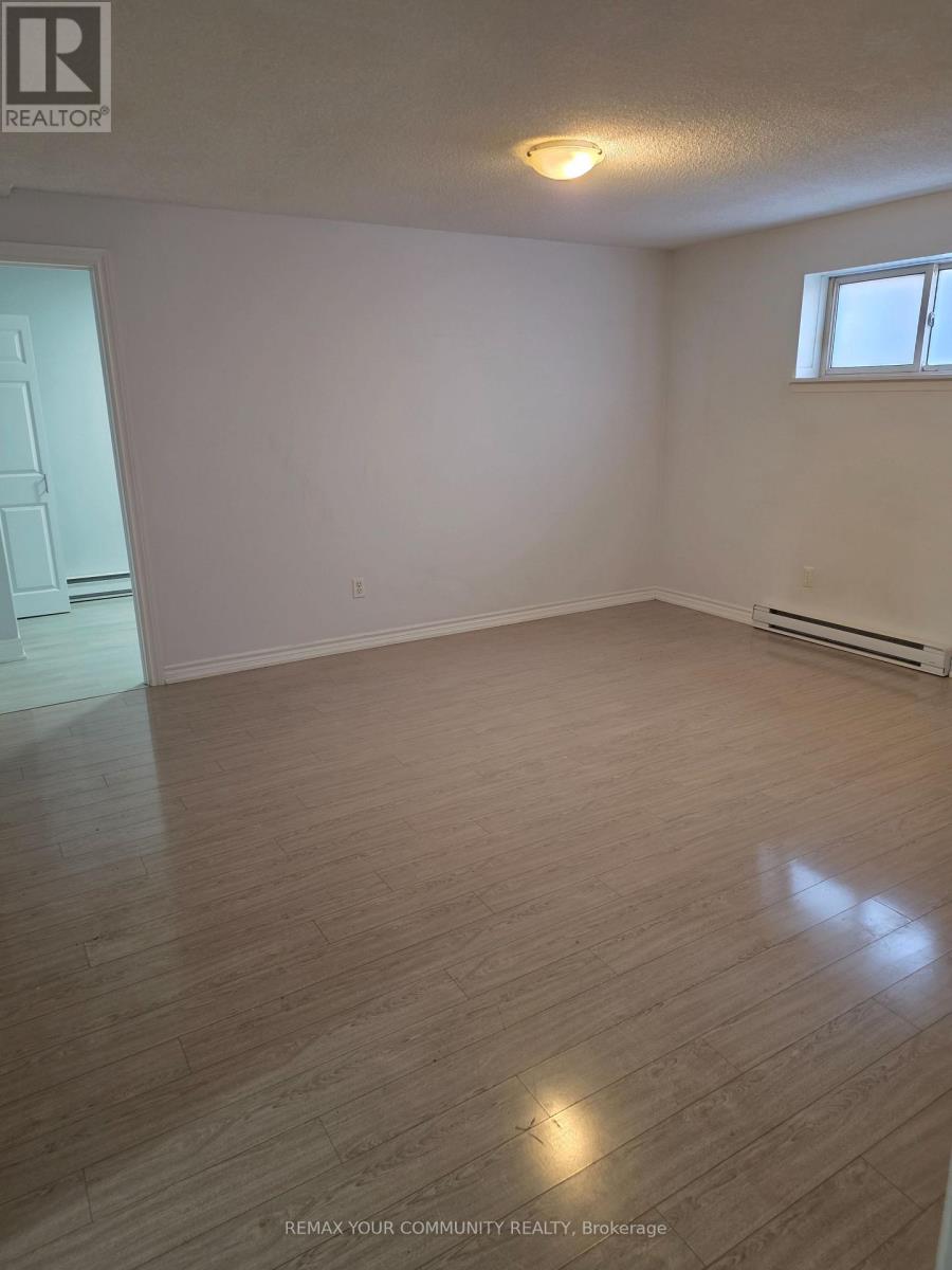 1 - 180 Centre Street, Oshawa, Ontario  L1H 4A6 - Photo 5 - E13233564