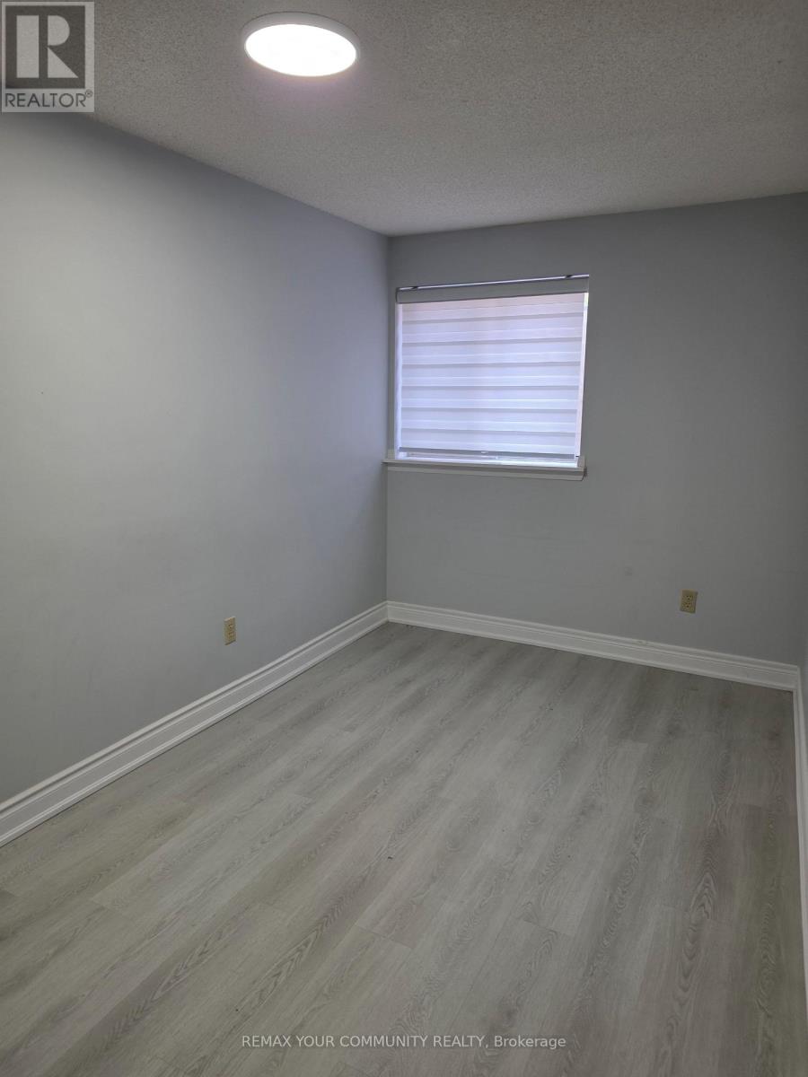 1 - 180 Centre Street, Oshawa, Ontario  L1H 4A6 - Photo 4 - E13233564