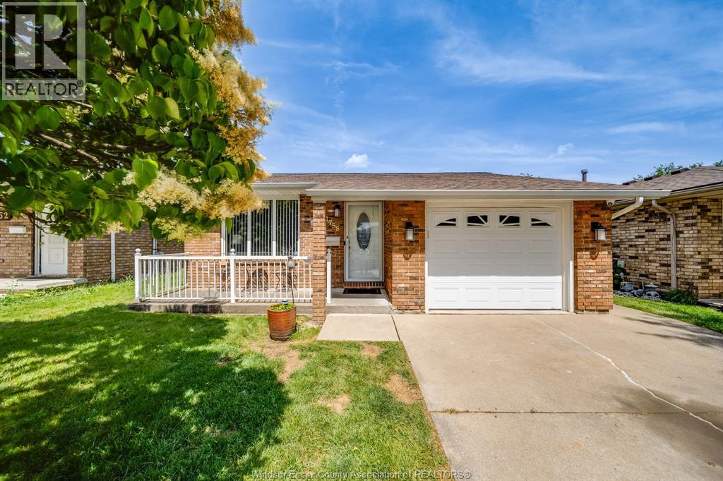MLS# 26013344: 1758 SOUTHDALE DRIVE, Windsor, Canada