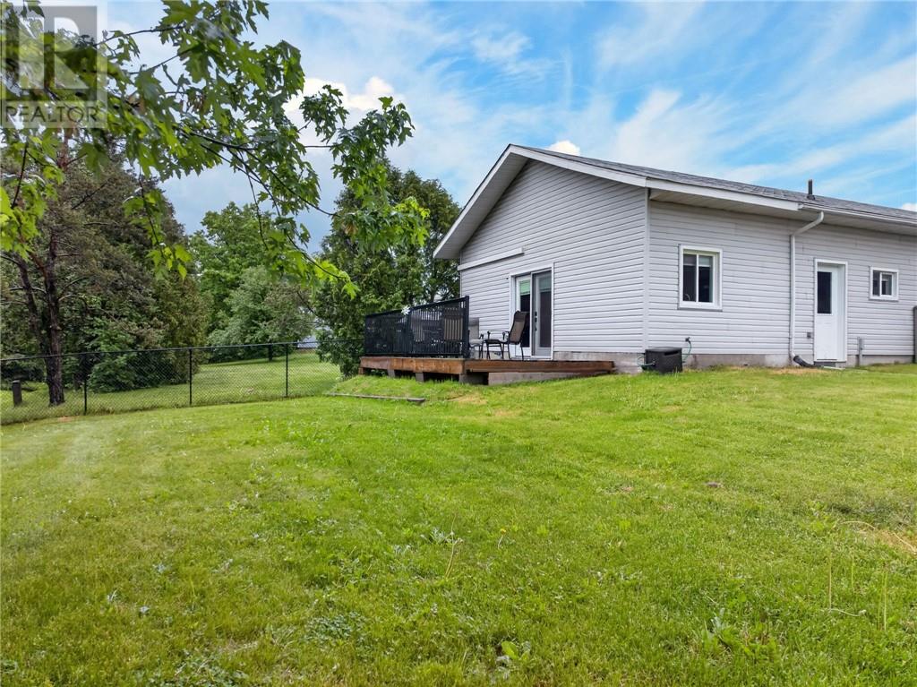 38 Laura Avenue, Lively, Ontario  P3Y 1A4 - Photo 4 - 2128524