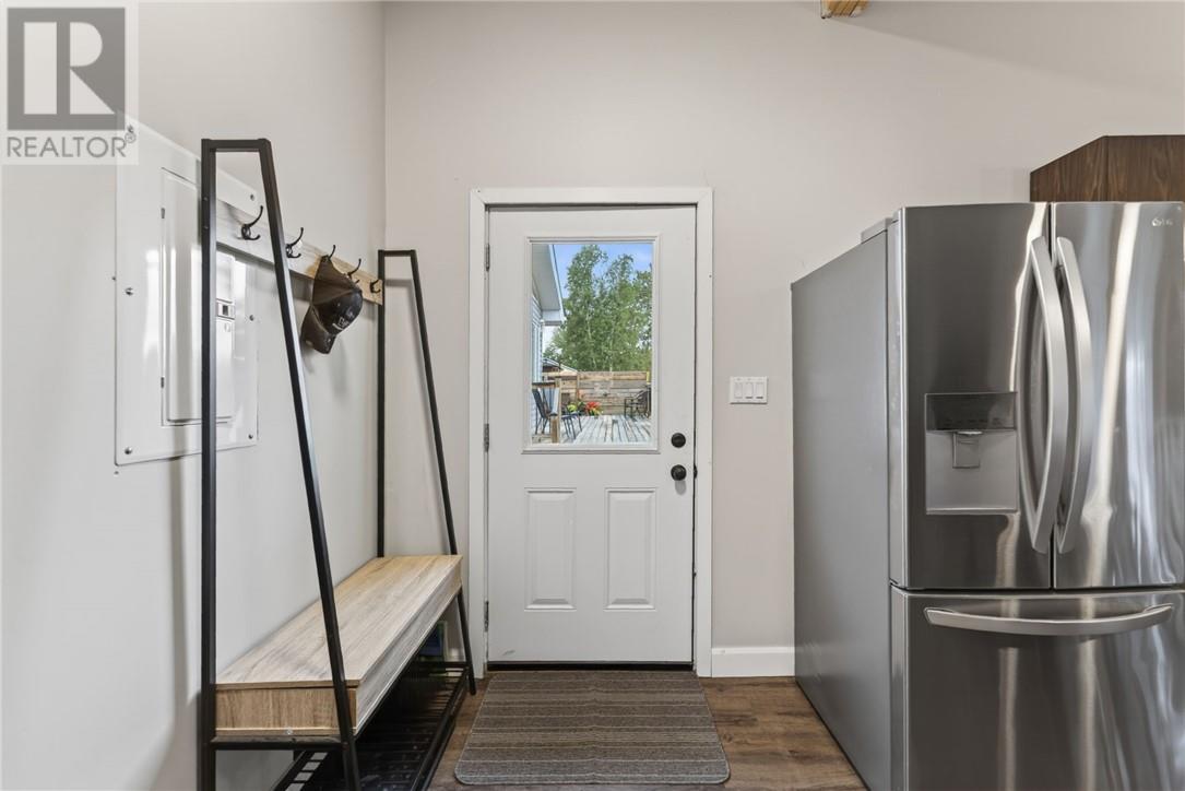 38 Laura Avenue, Lively, Ontario  P3Y 1A4 - Photo 8 - 2128524