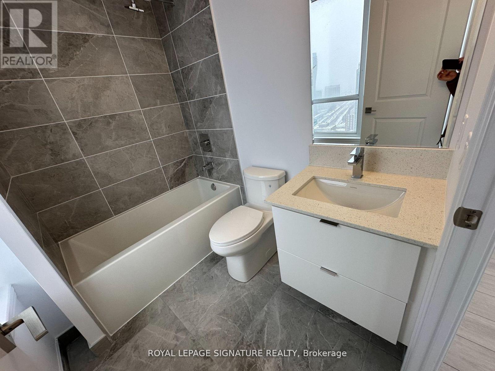 2810 - 30 Elm Drive W, Mississauga, Ontario  L5B 0N6 - Photo 25 - W13443976