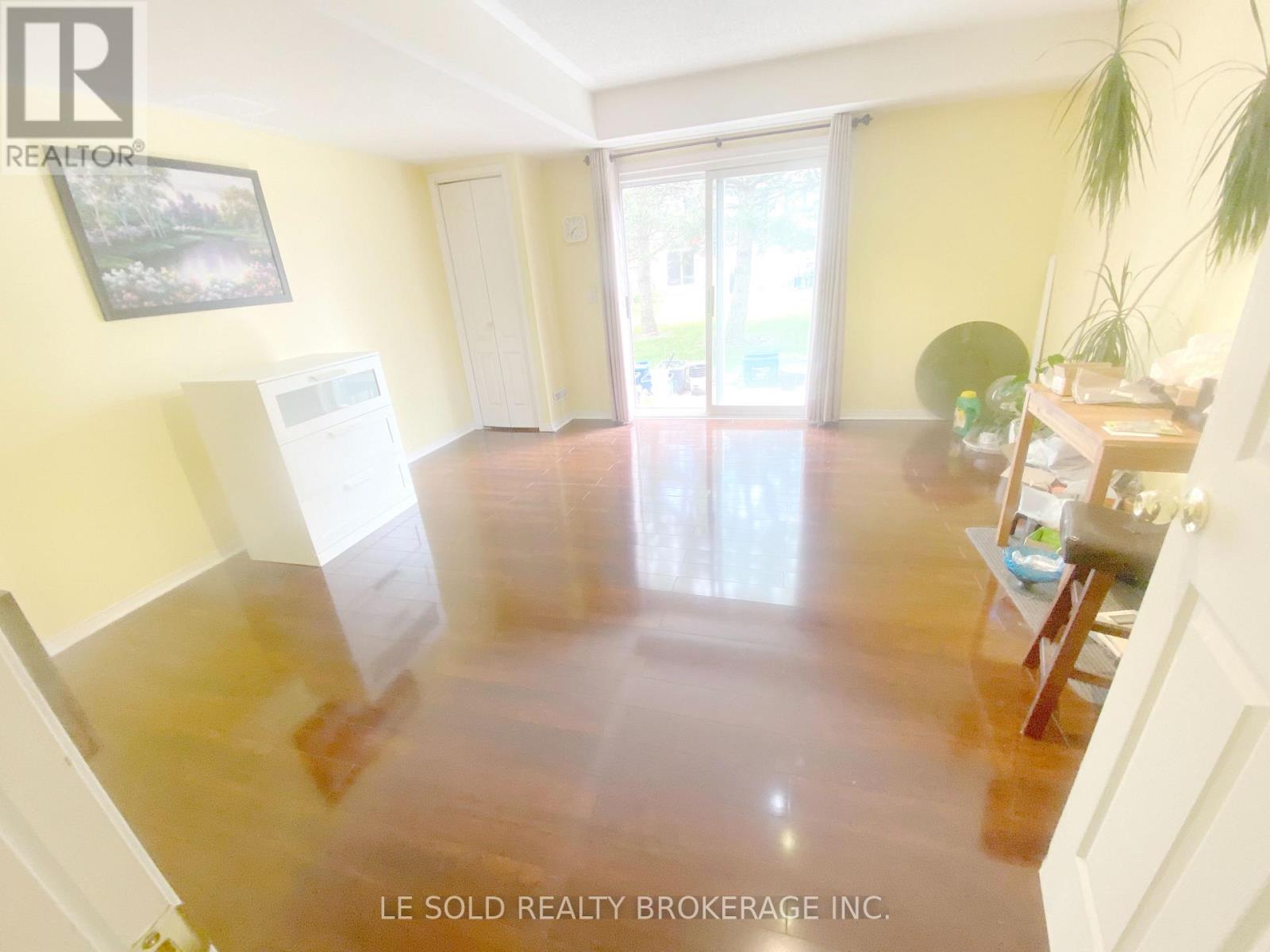 888 Scollard Court, Mississauga, Ontario  L5R 2R5 - Photo 22 - W13444030