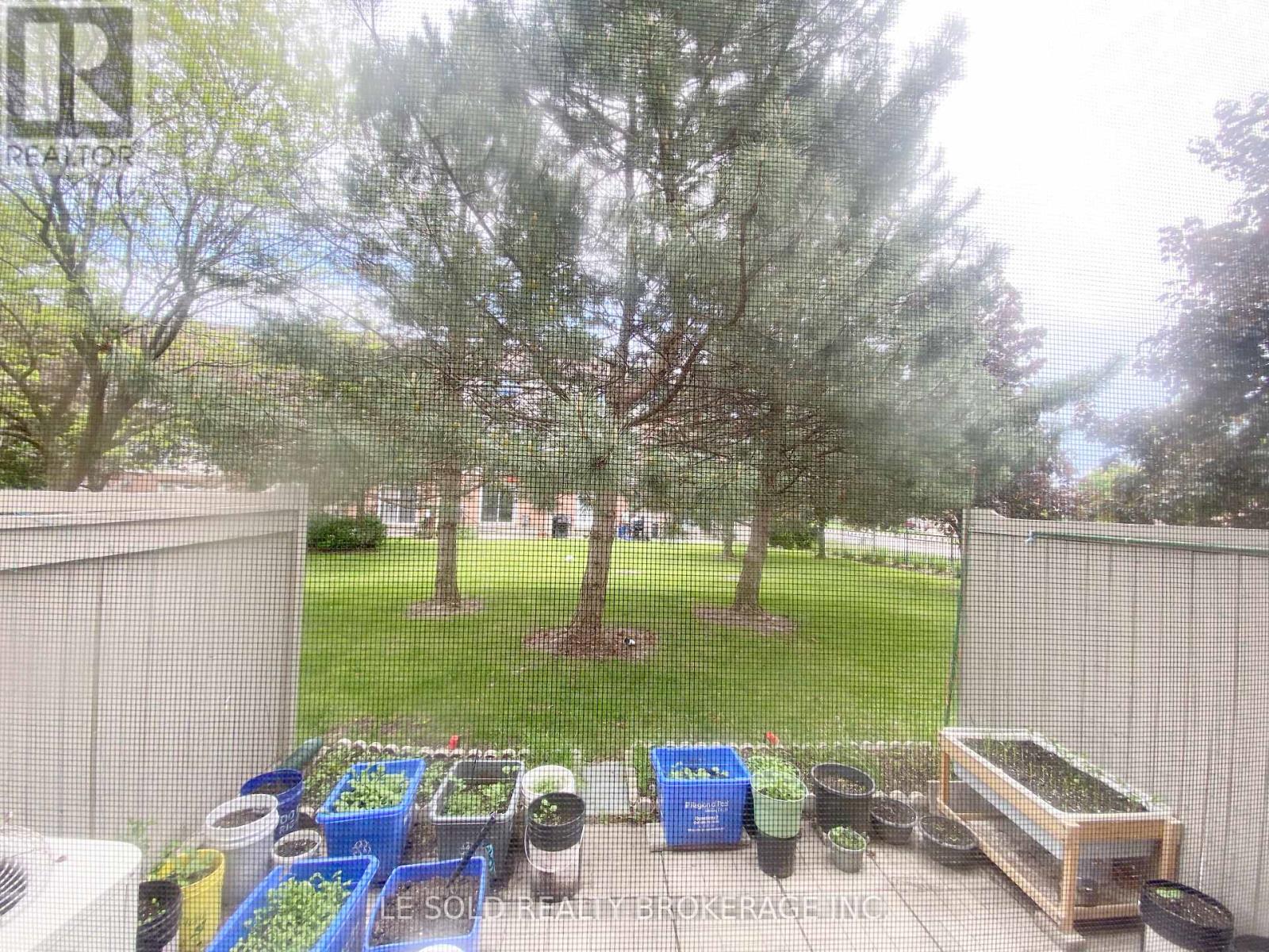 888 Scollard Court, Mississauga, Ontario  L5R 2R5 - Photo 23 - W13444030