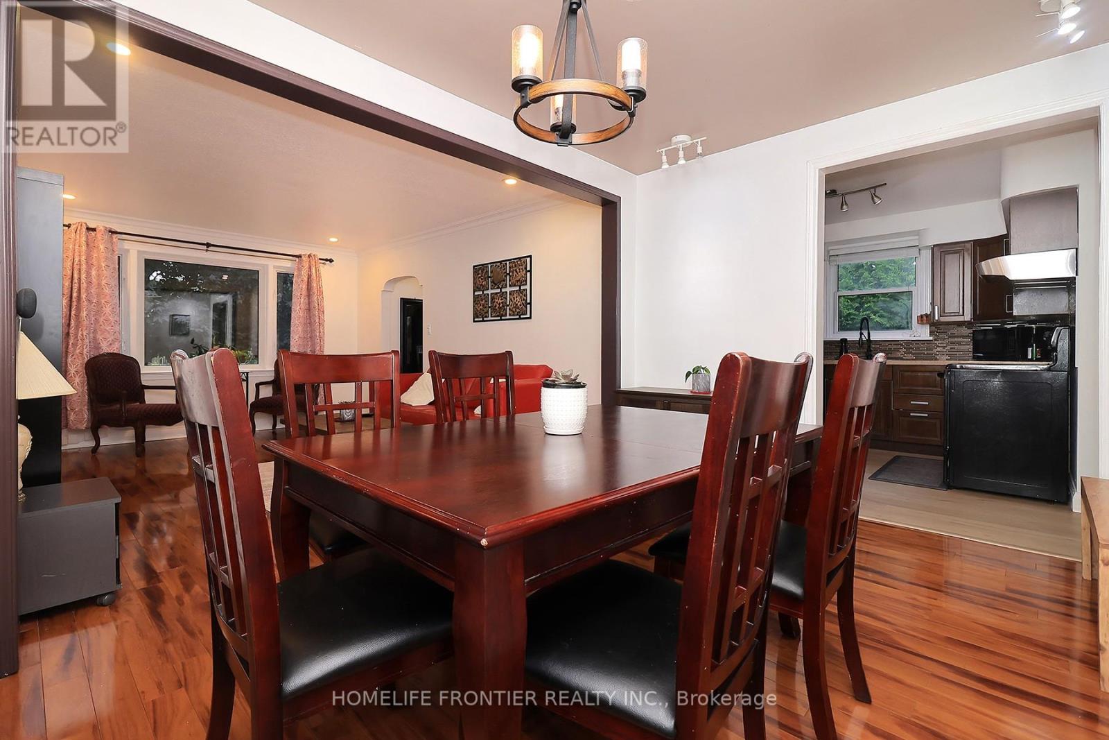 32 Coules Court, Toronto, Ontario  M8W 2N9 - Photo 5 - W13444070