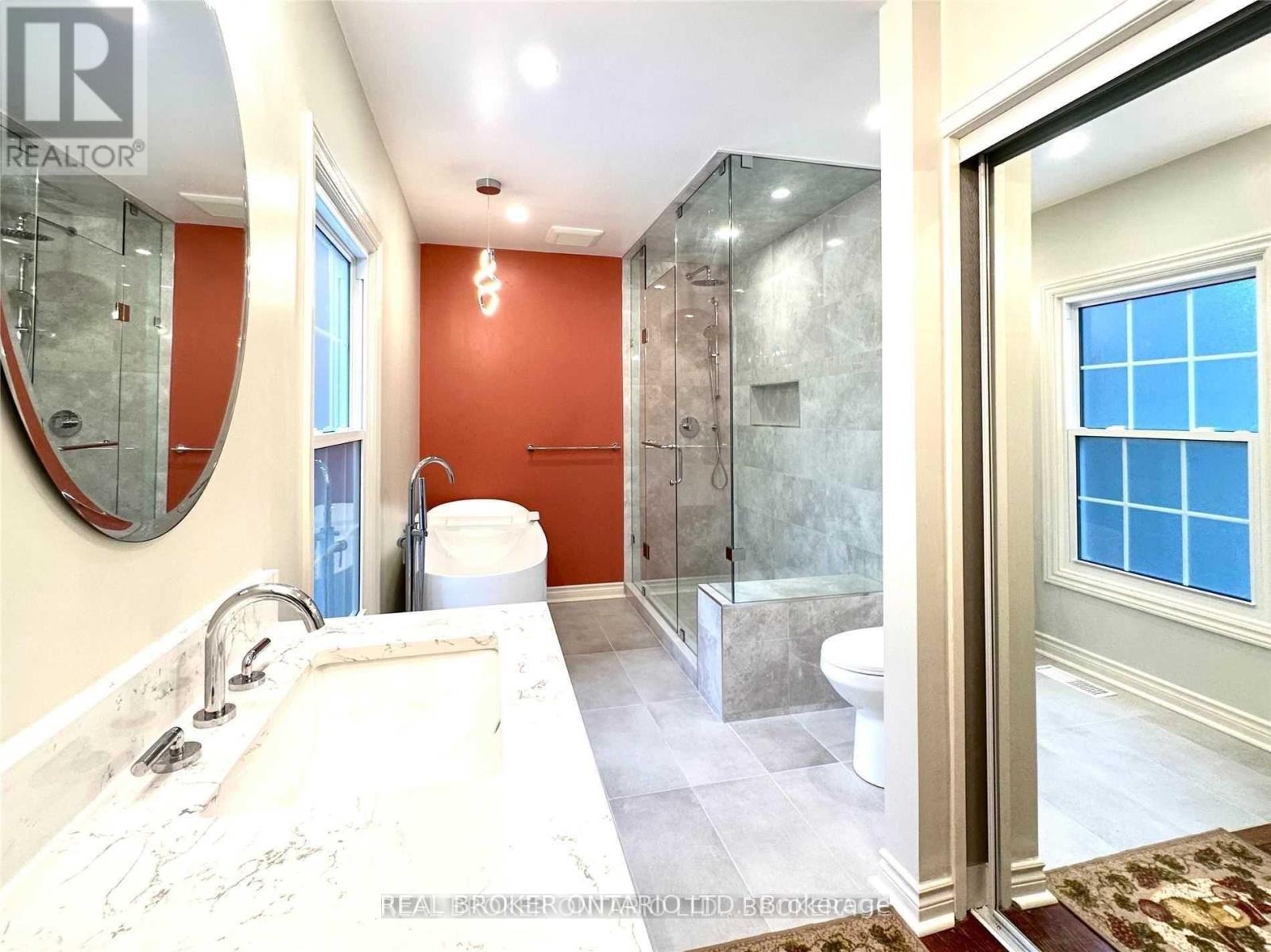 2524 King Richards Place, Mississauga, Ontario  L5K 2H2 - Photo 16 - W13444072