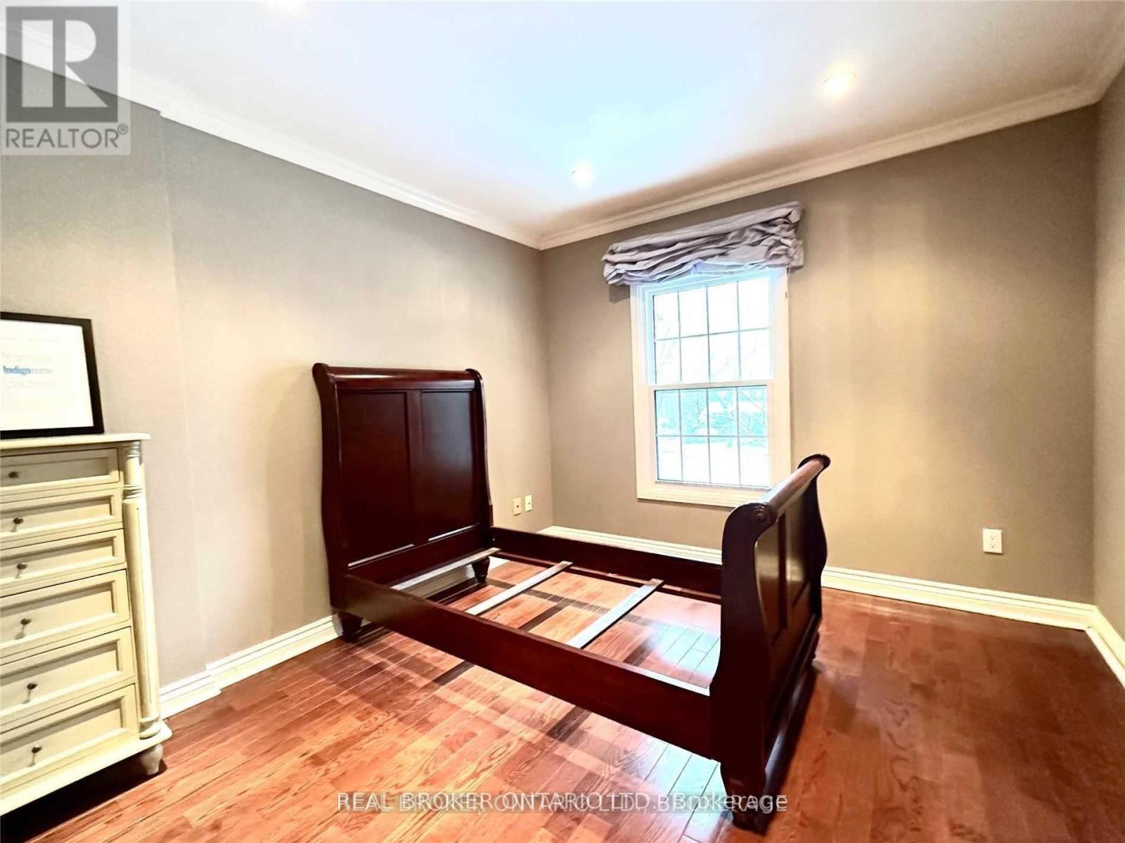 2524 King Richards Place, Mississauga, Ontario  L5K 2H2 - Photo 19 - W13444072