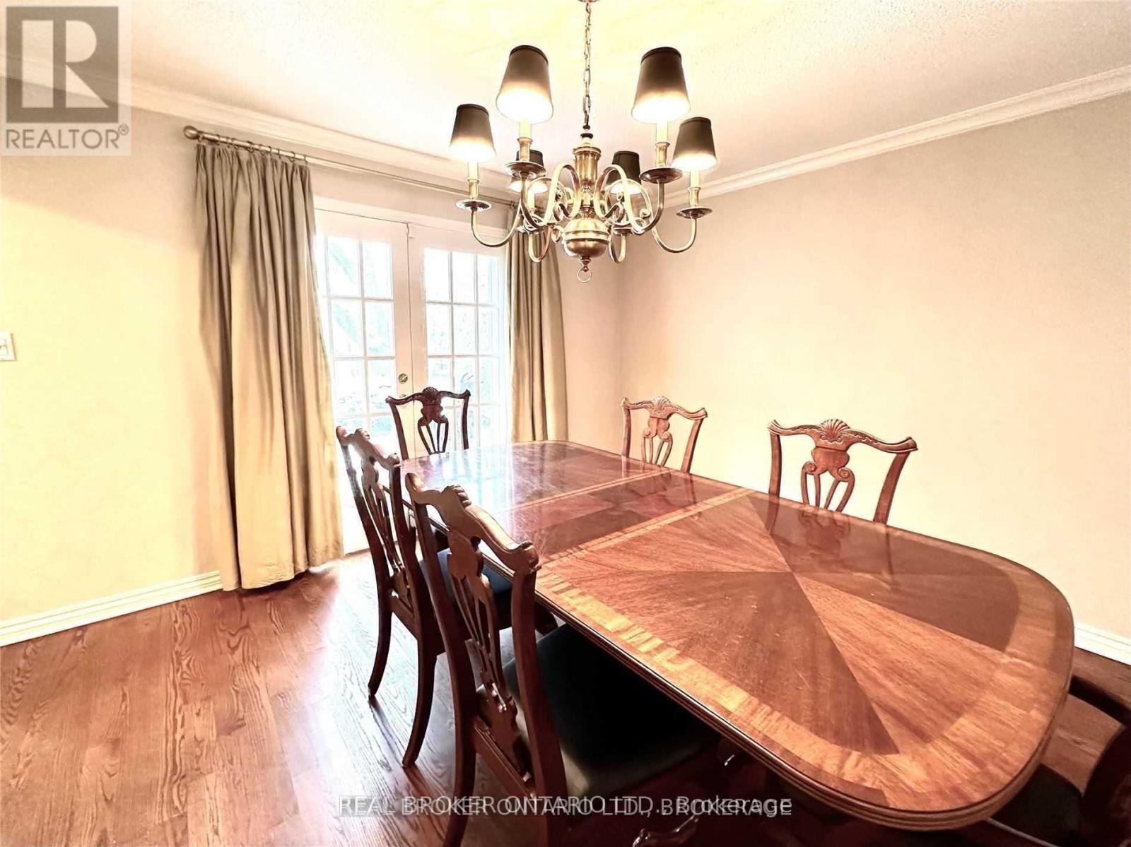2524 King Richards Place, Mississauga, Ontario  L5K 2H2 - Photo 6 - W13444072