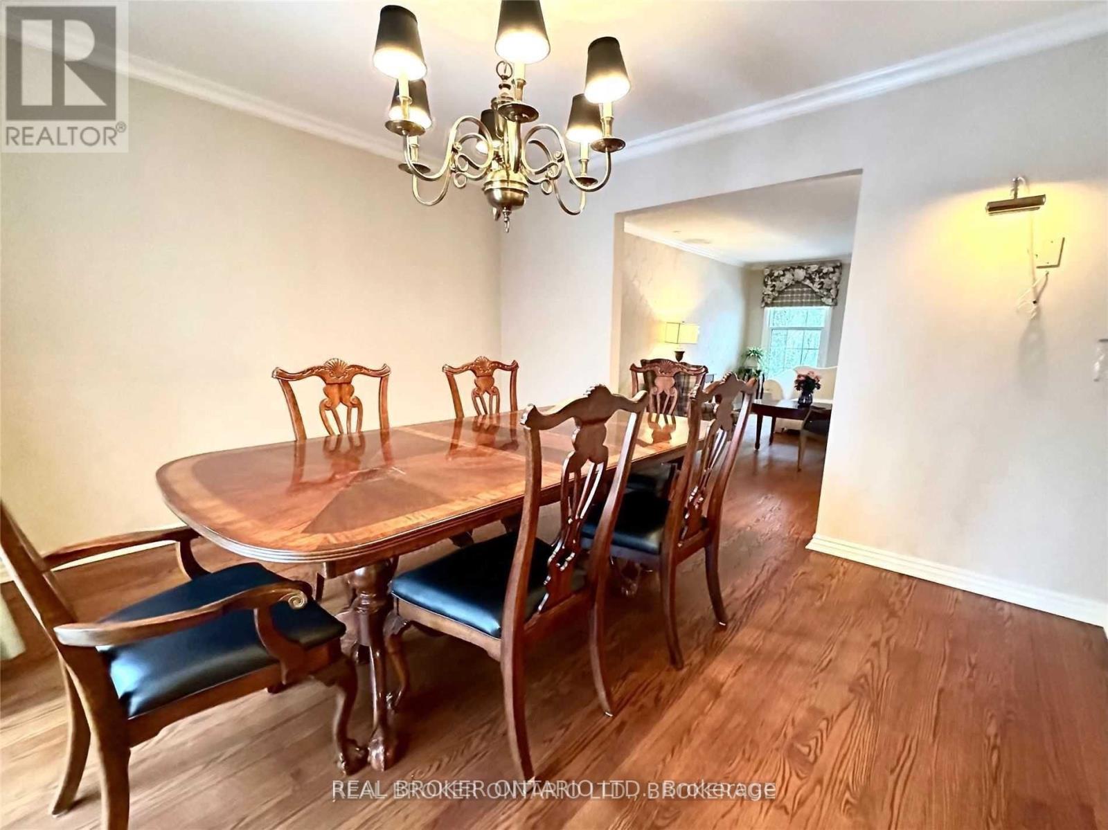 2524 King Richards Place, Mississauga, Ontario  L5K 2H2 - Photo 7 - W13444072