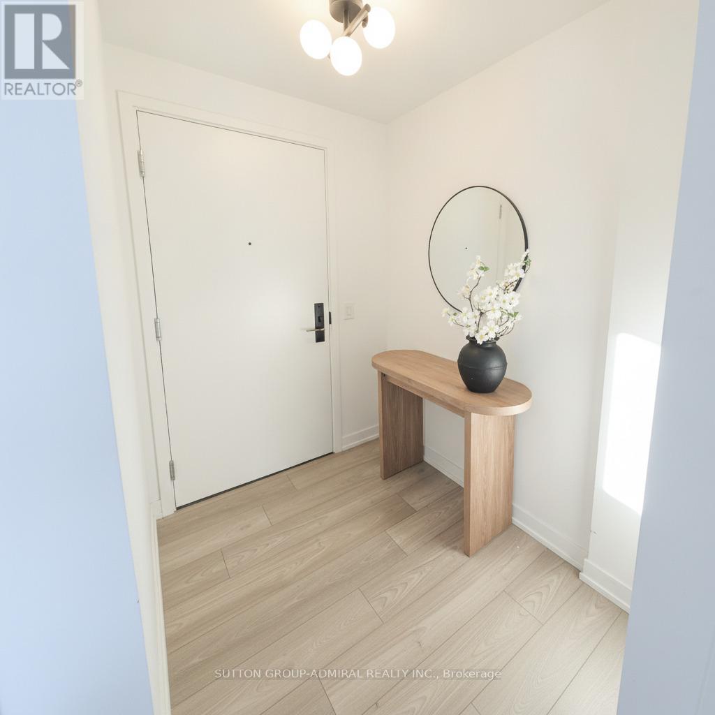624 - 285 Dufferin Street, Toronto, Ontario  M6K 0J2 - Photo 3 - W13444104