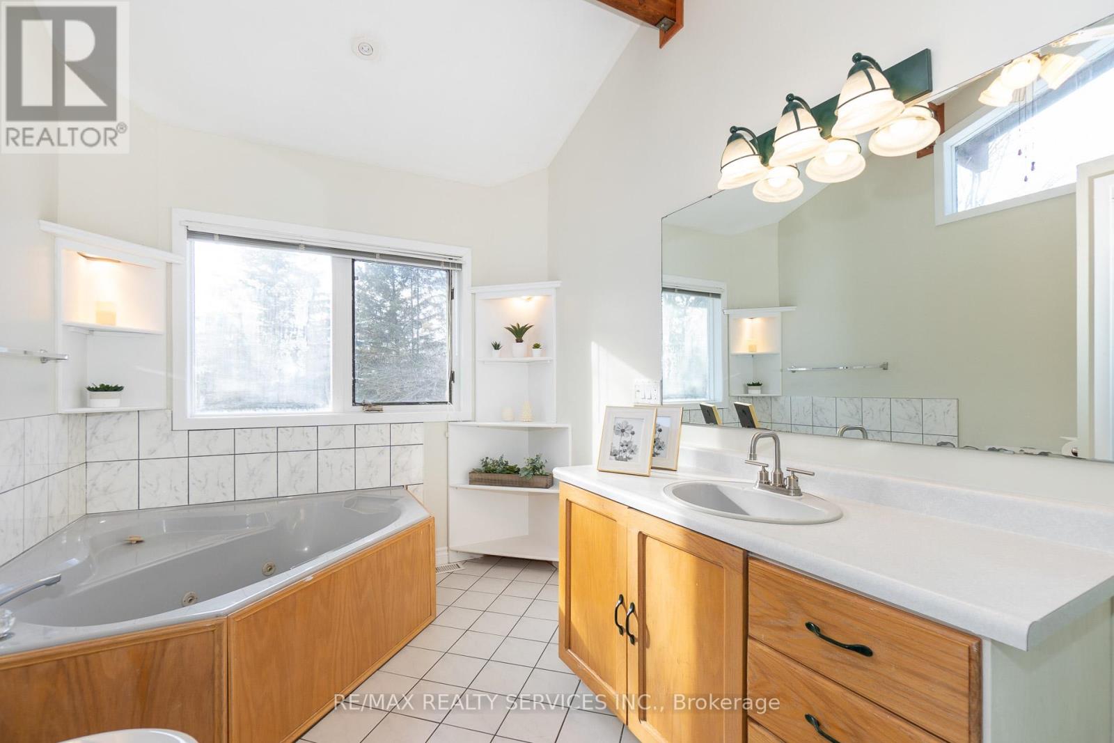 9 Damascus Drive, Caledon, Ontario L7C 0A4 - Photo 21 - W13439058