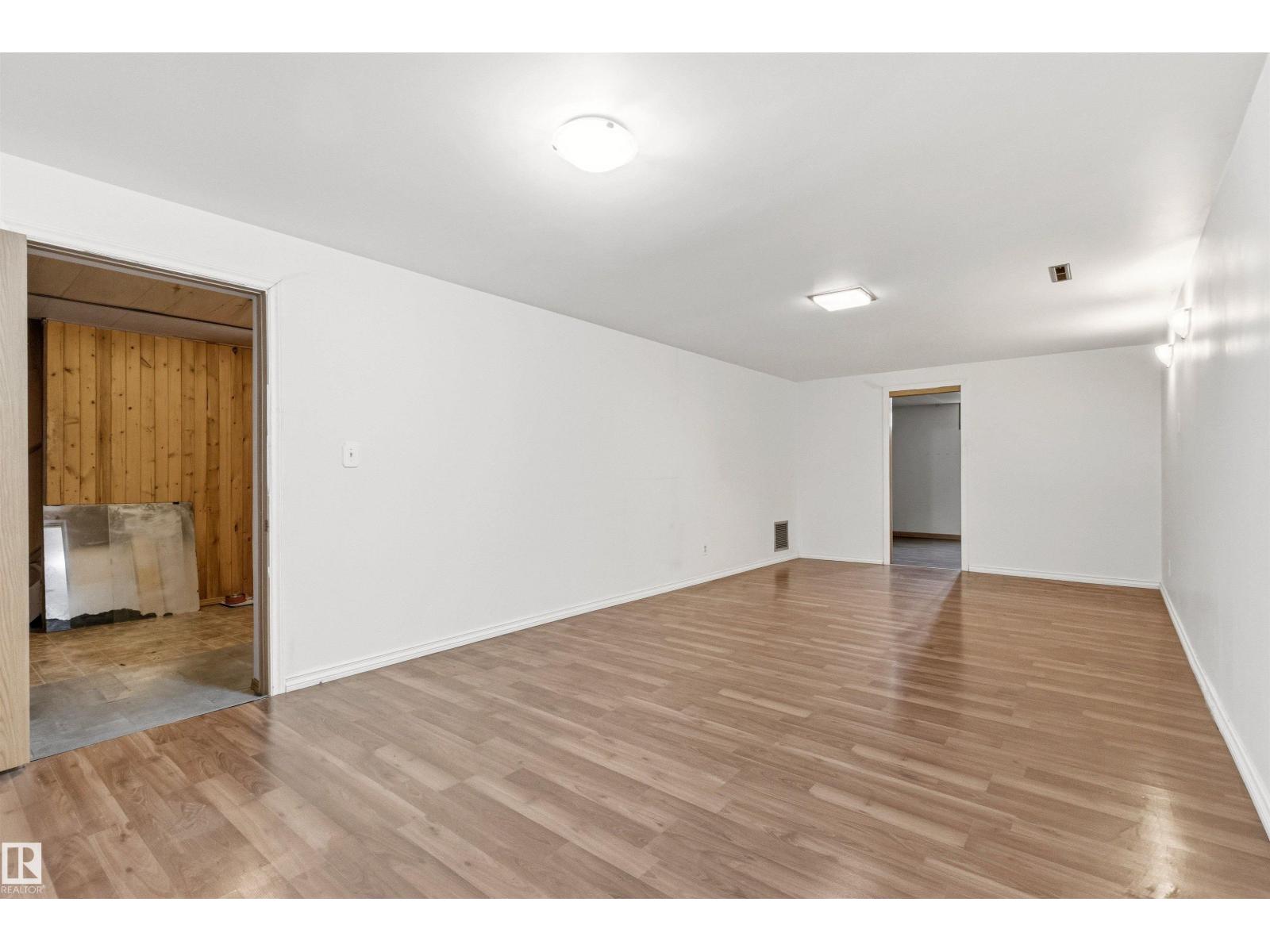 8719 164a St Nw, Edmonton, Alberta  T5R 2R2 - Photo 40 - E4493451
