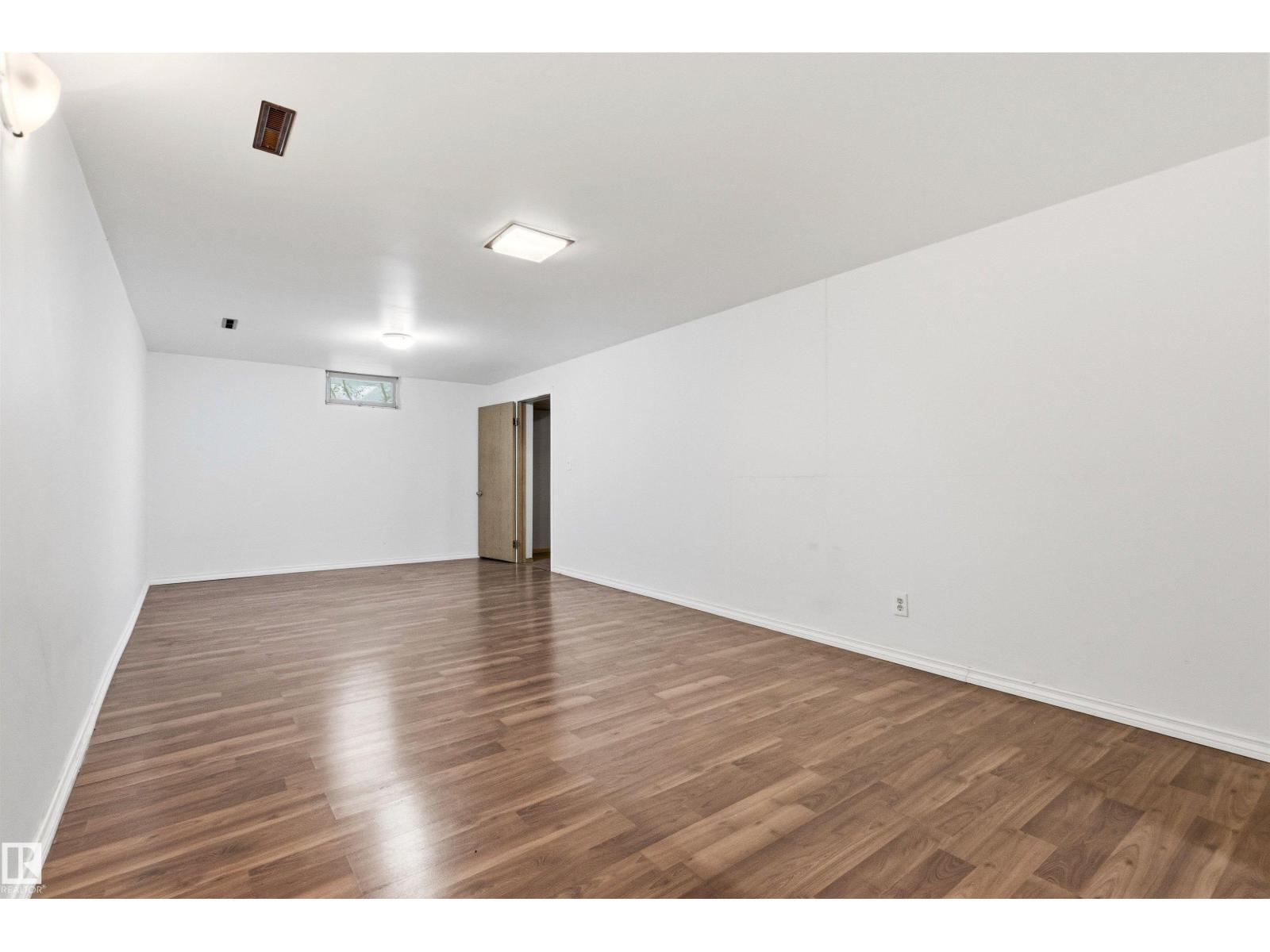 8719 164a St Nw, Edmonton, Alberta  T5R 2R2 - Photo 45 - E4493451
