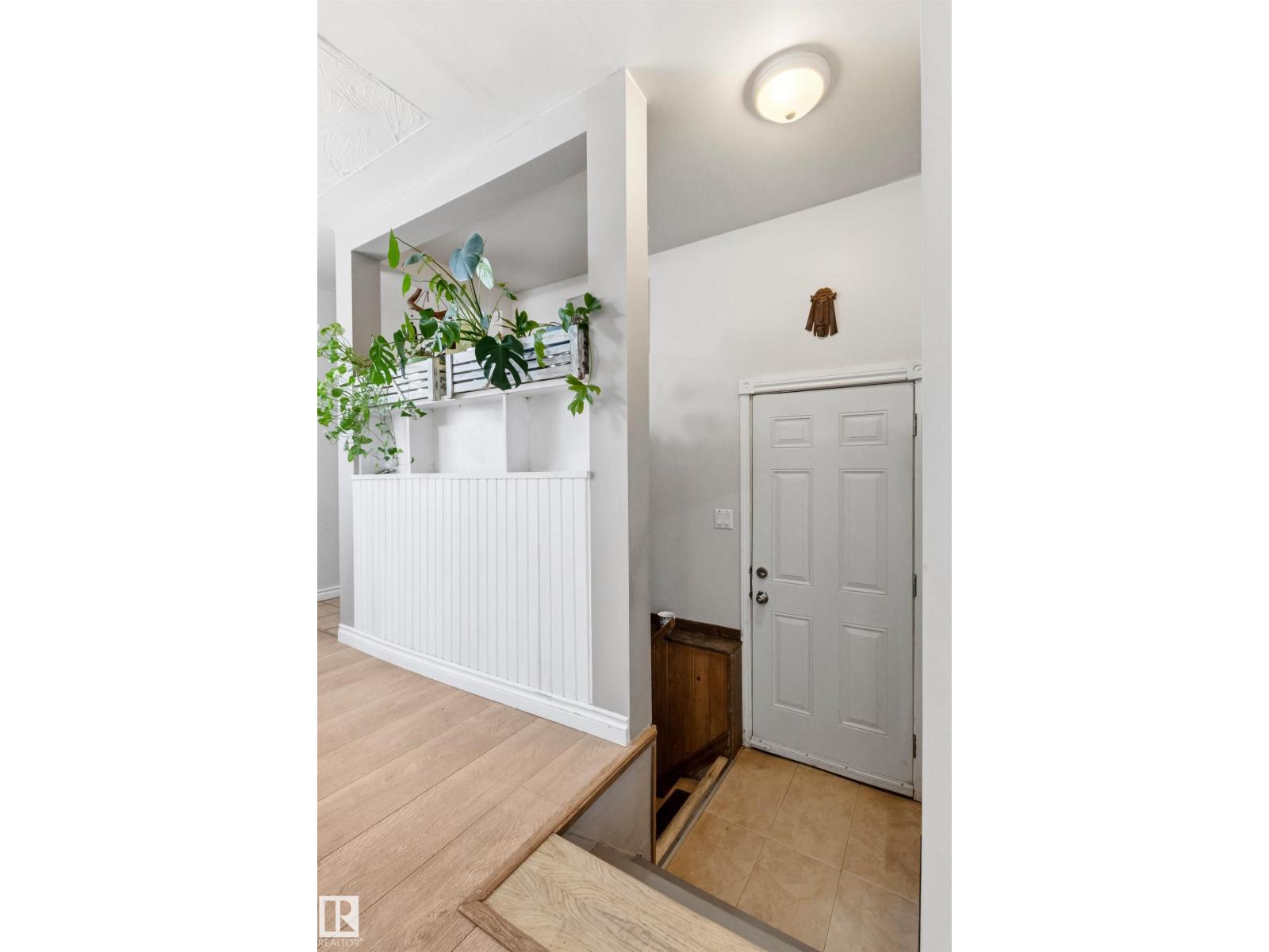 8719 164a St Nw, Edmonton, Alberta  T5R 2R2 - Photo 31 - E4493451