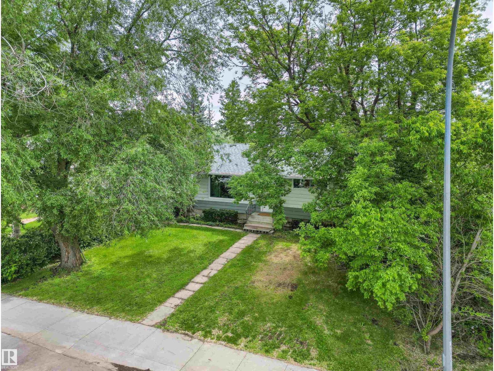 8719 164a St Nw, Edmonton, Alberta  T5R 2R2 - Photo 68 - E4493451