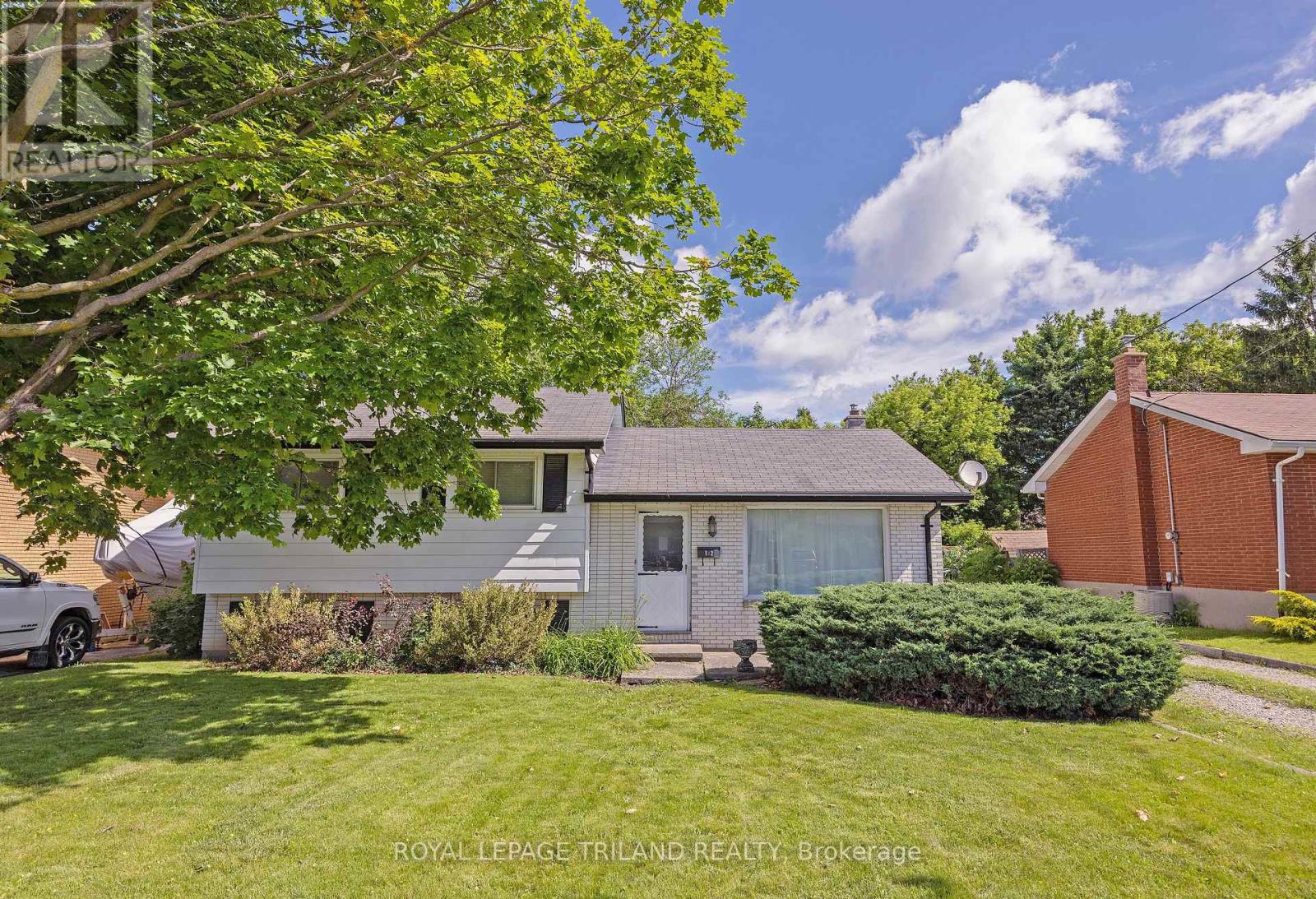 192 Myrtle Street, St. Thomas, Ontario  N5R 2G9 - Photo 2 - X13444216