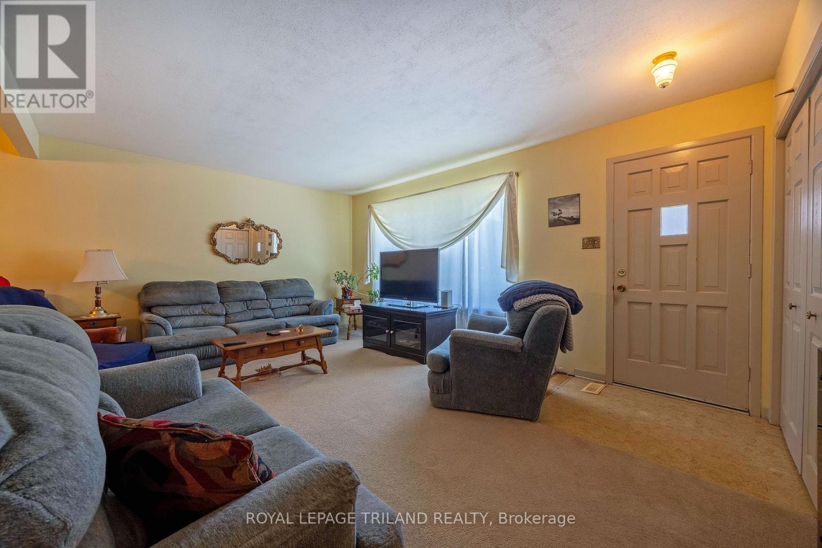 192 Myrtle Street, St. Thomas, Ontario  N5R 2G9 - Photo 3 - X13444216