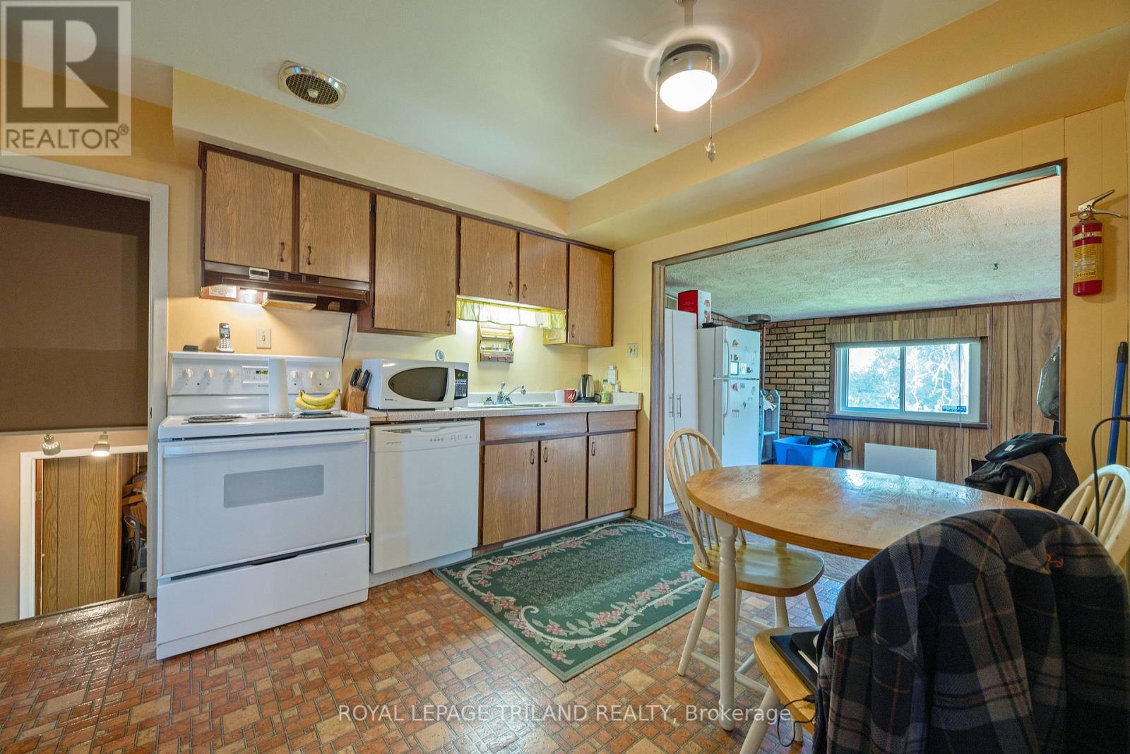 192 Myrtle Street, St. Thomas, Ontario  N5R 2G9 - Photo 5 - X13444216