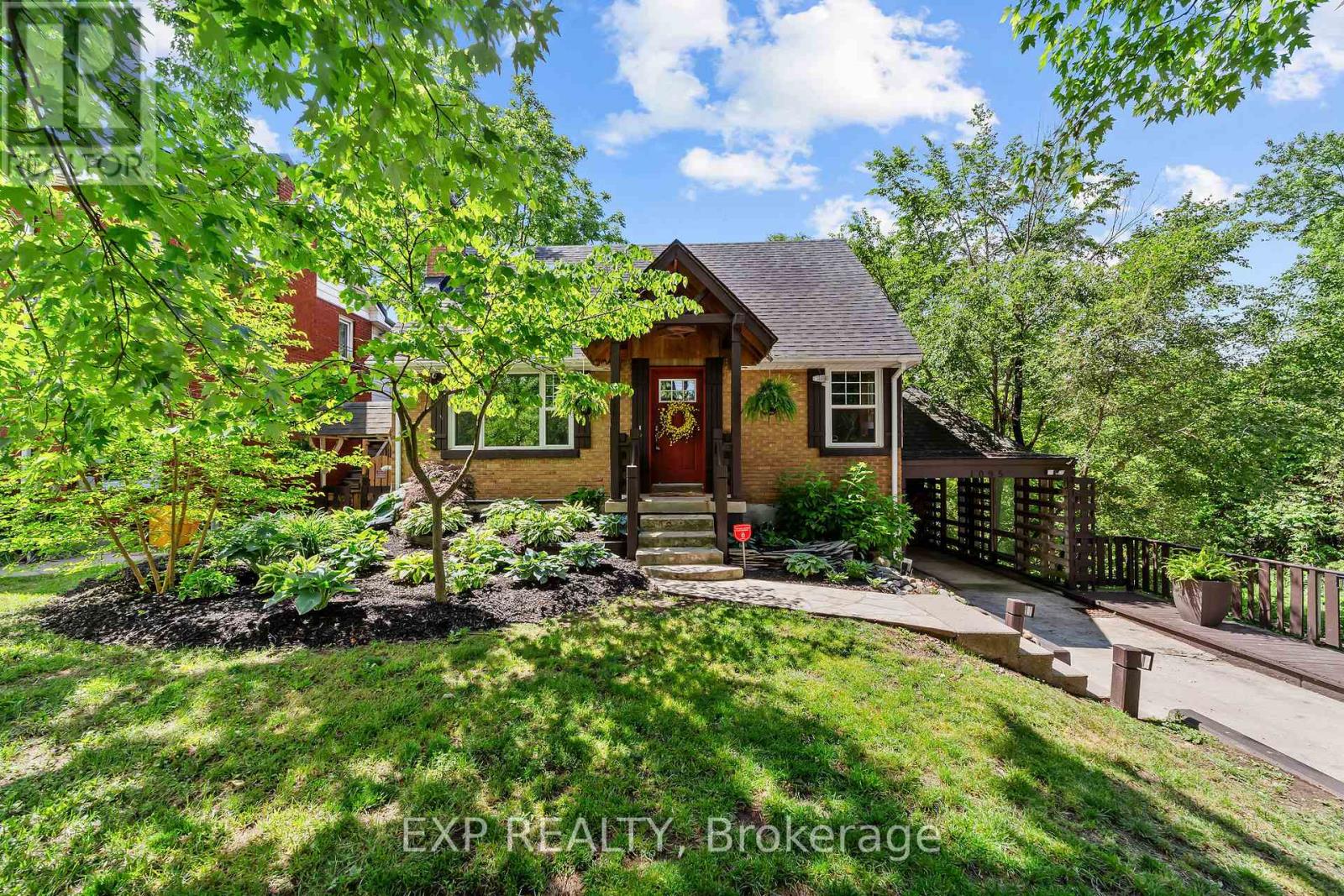 1095 Hamilton Road, London East, Ontario  N5W 1A7 - Photo 2 - X13444228