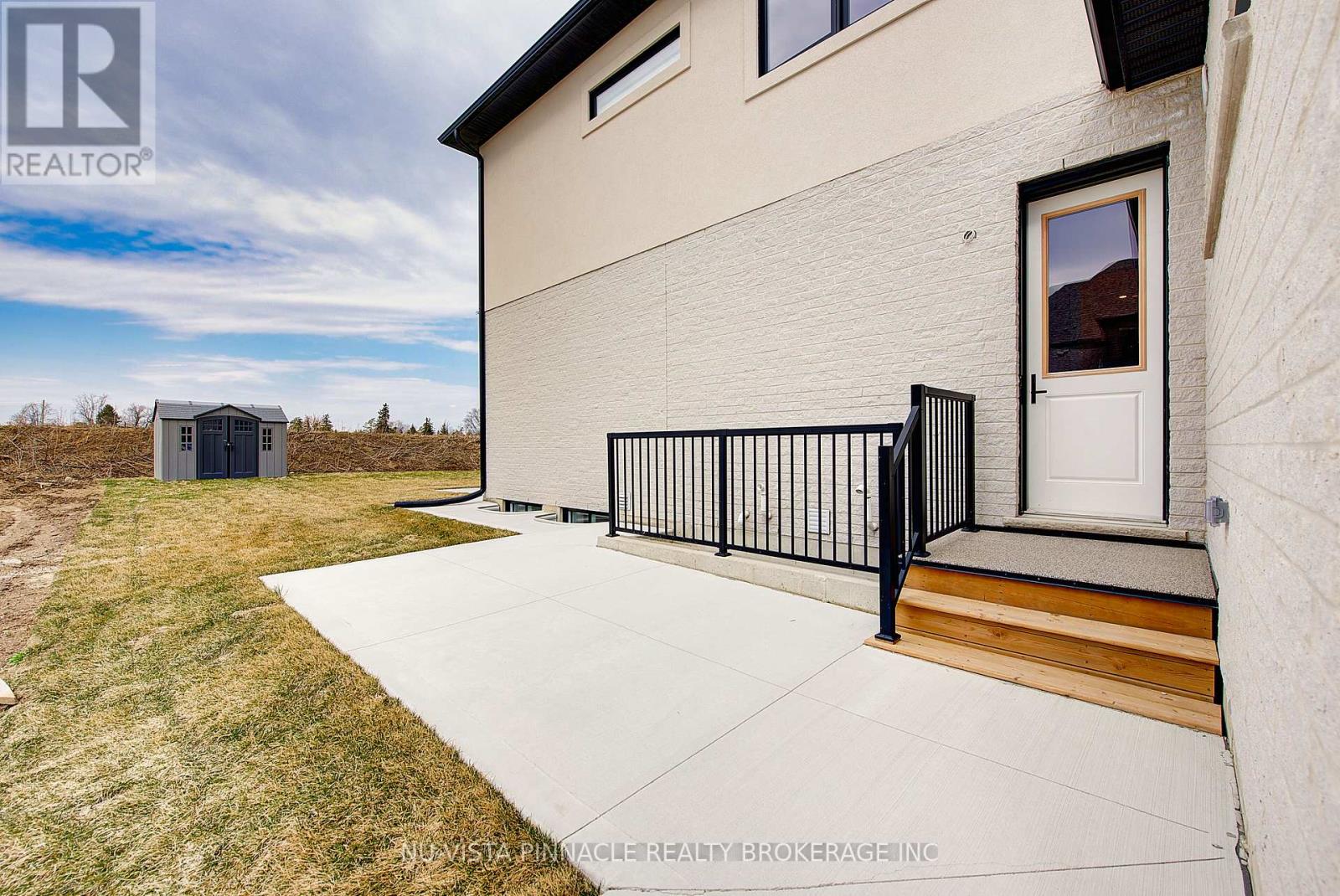 564 Creekview Chase, London North, Ontario  N6G 3X8 - Photo 47 - X13444432