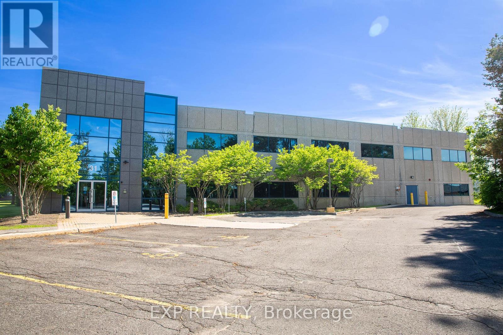 31 Auriga Drive, Ottawa, Ontario K2E 1C4 - Photo 3 - X13444270