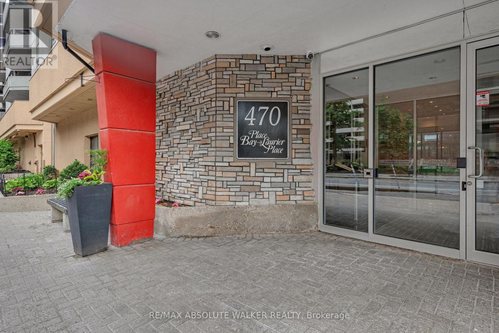 201 - 470 Laurier Avenue W, Ottawa, Ontario  K1R 7W9 - Photo 2 - X13444362