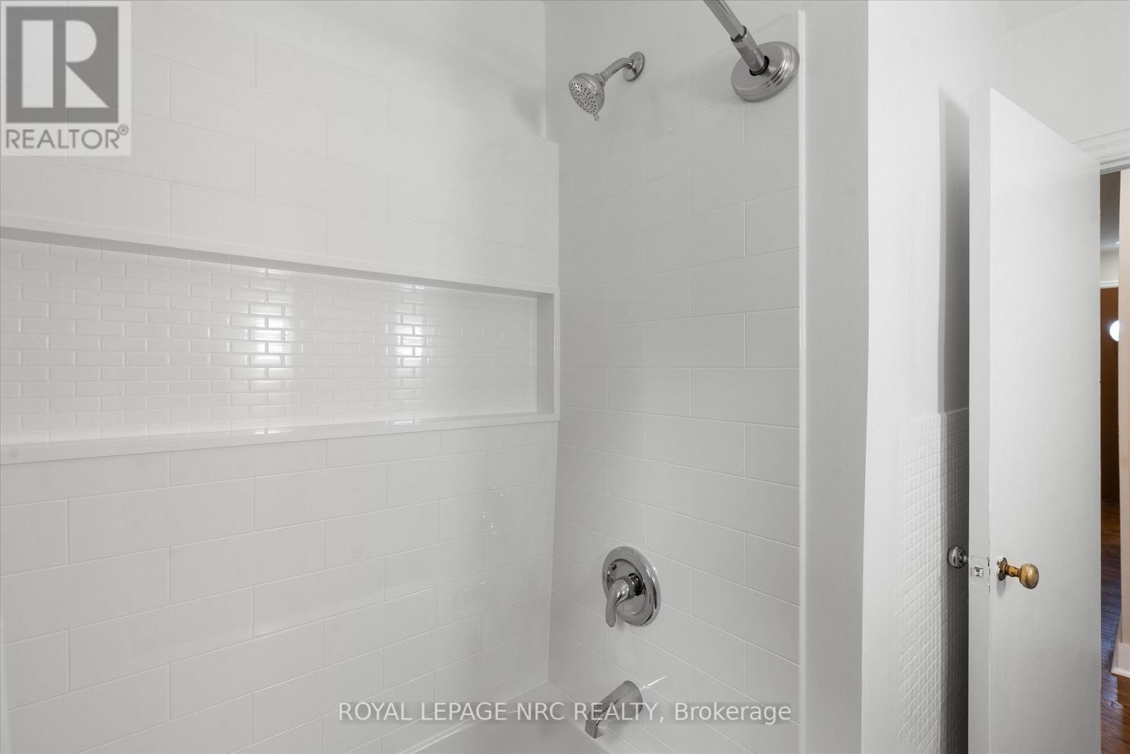 1447 Fifth Street, St. Catharines, Ontario  L2R 6P9 - Photo 15 - X13444488